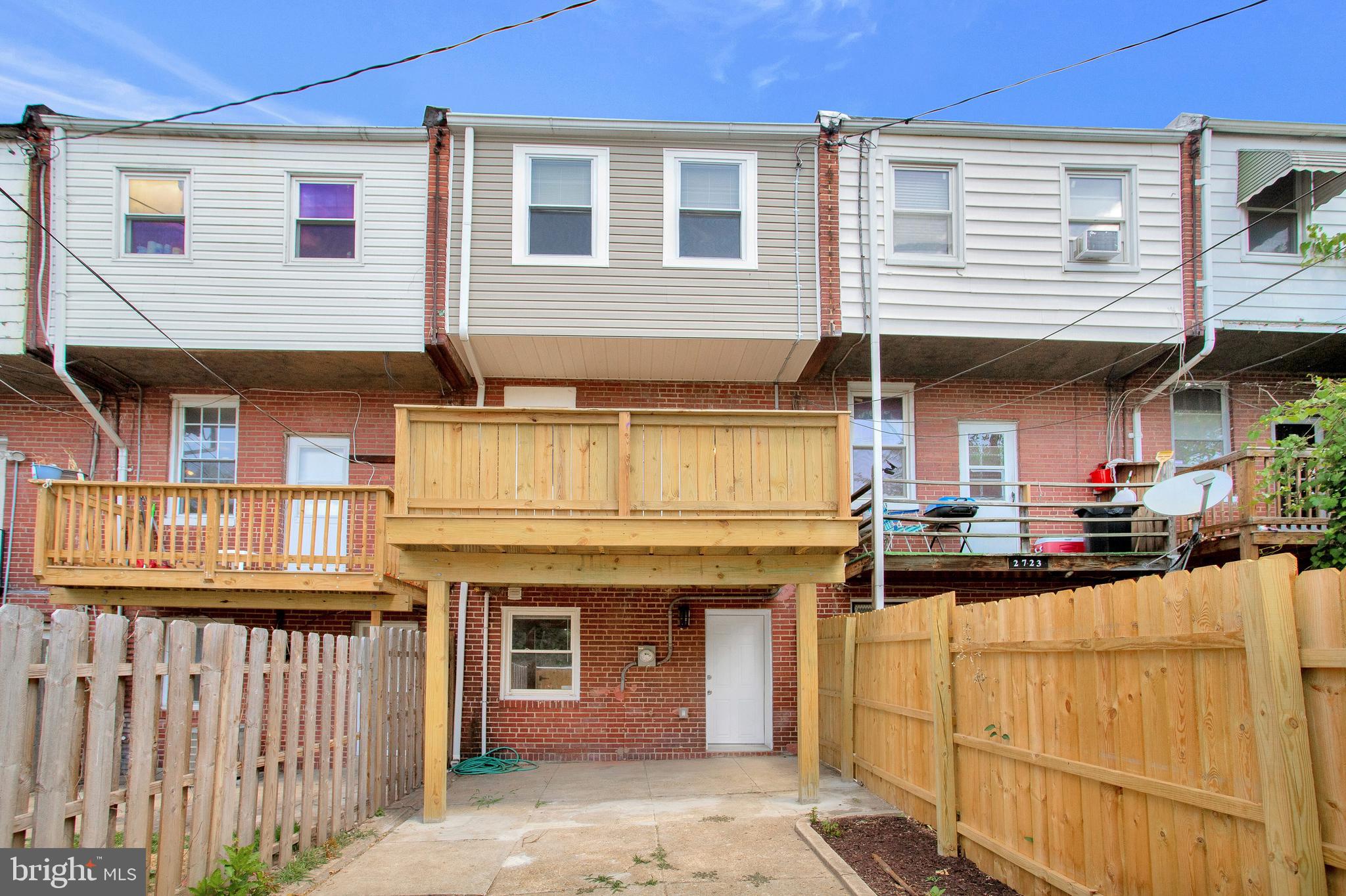 EAST BALTIMORE MIDWAY - Residential