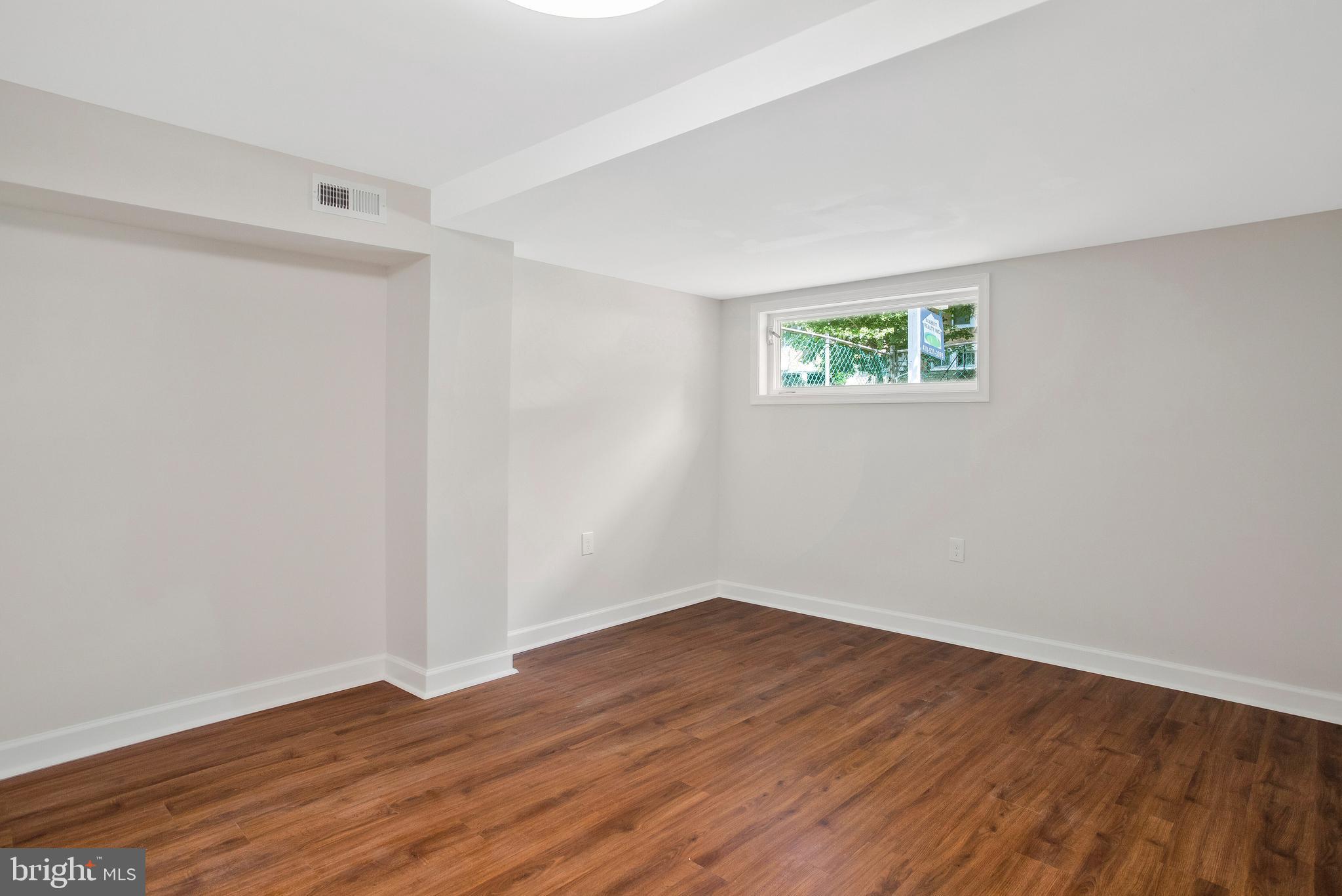 EAST BALTIMORE MIDWAY - Residential