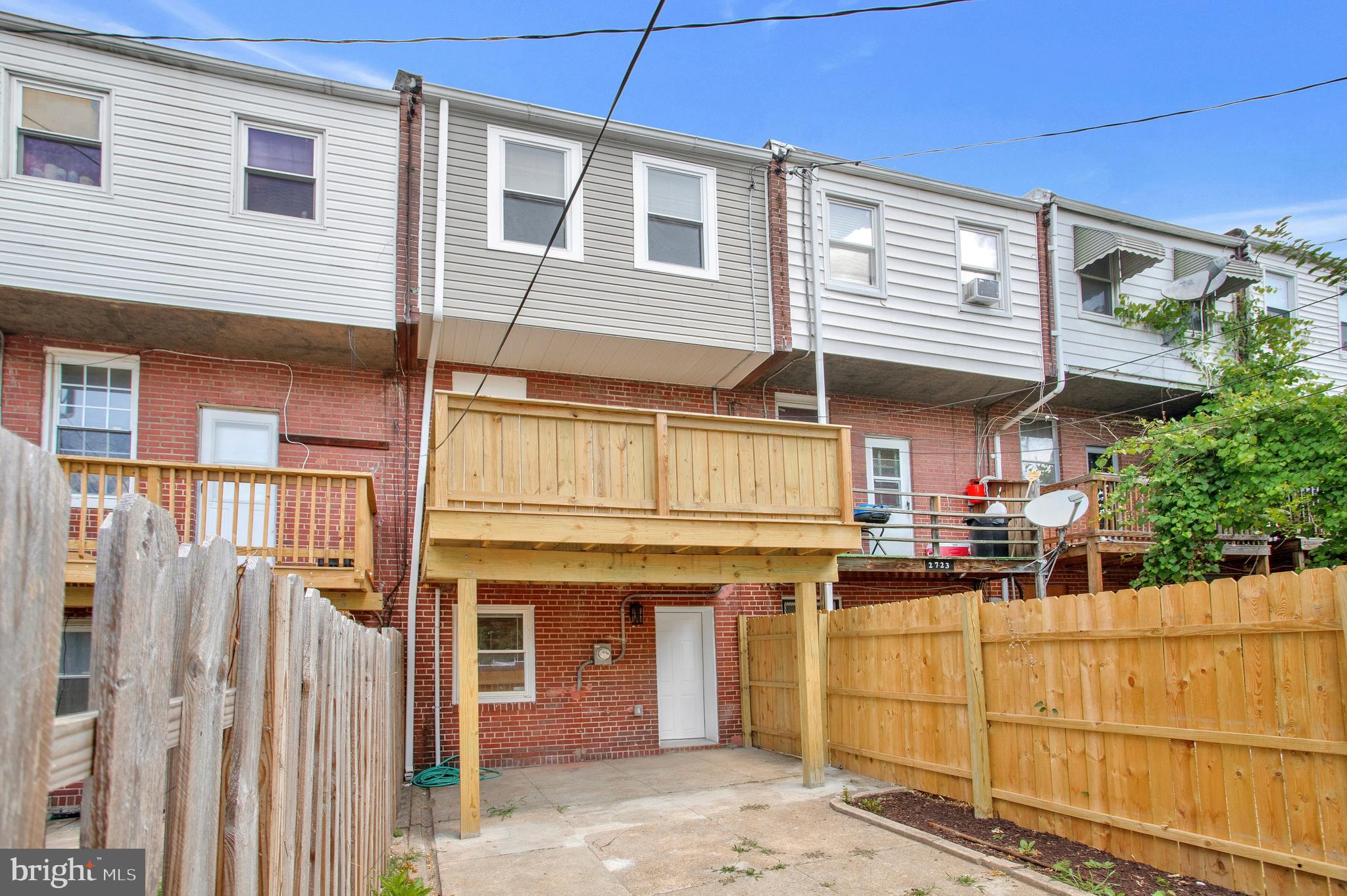 EAST BALTIMORE MIDWAY - Residential