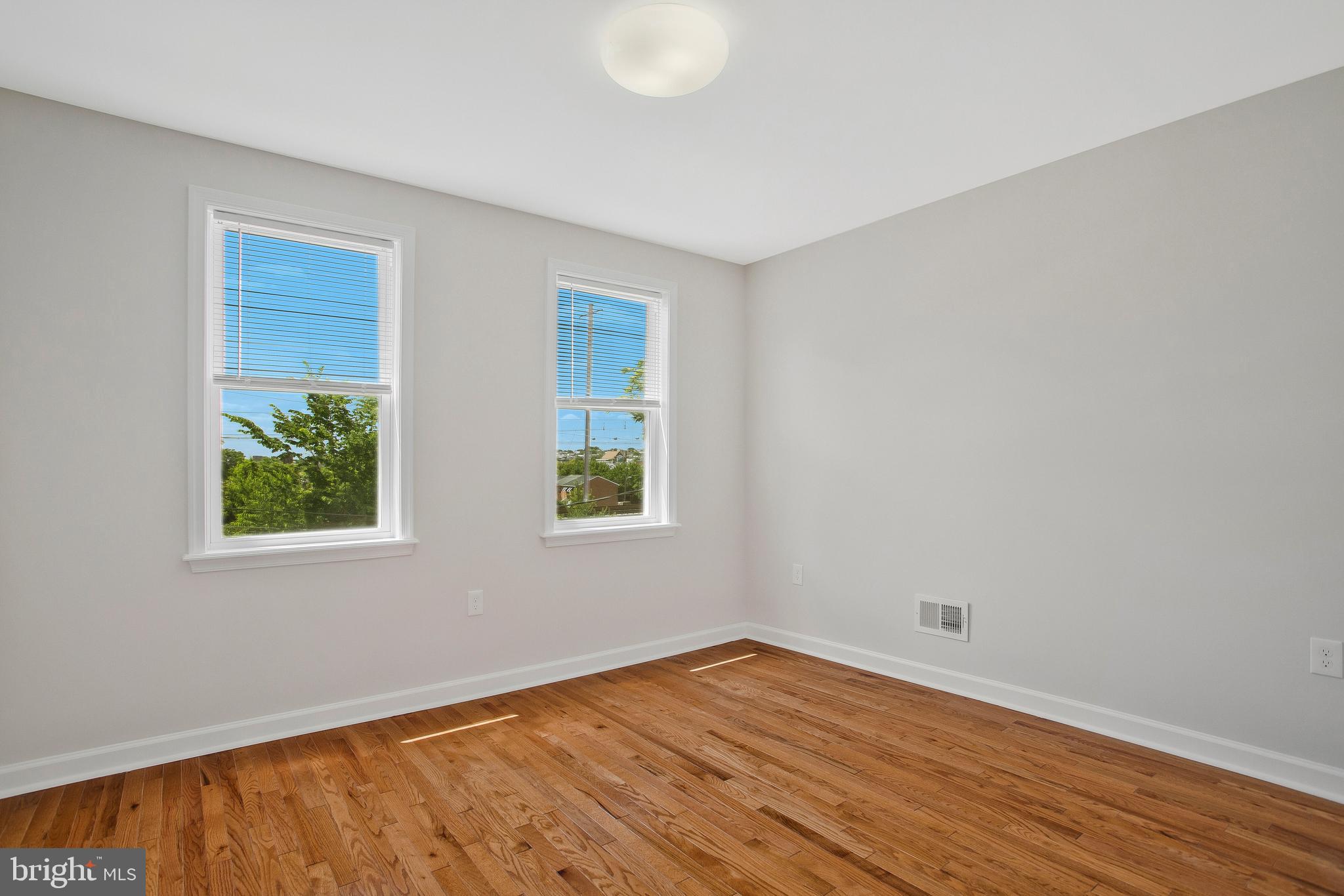 EAST BALTIMORE MIDWAY - Residential