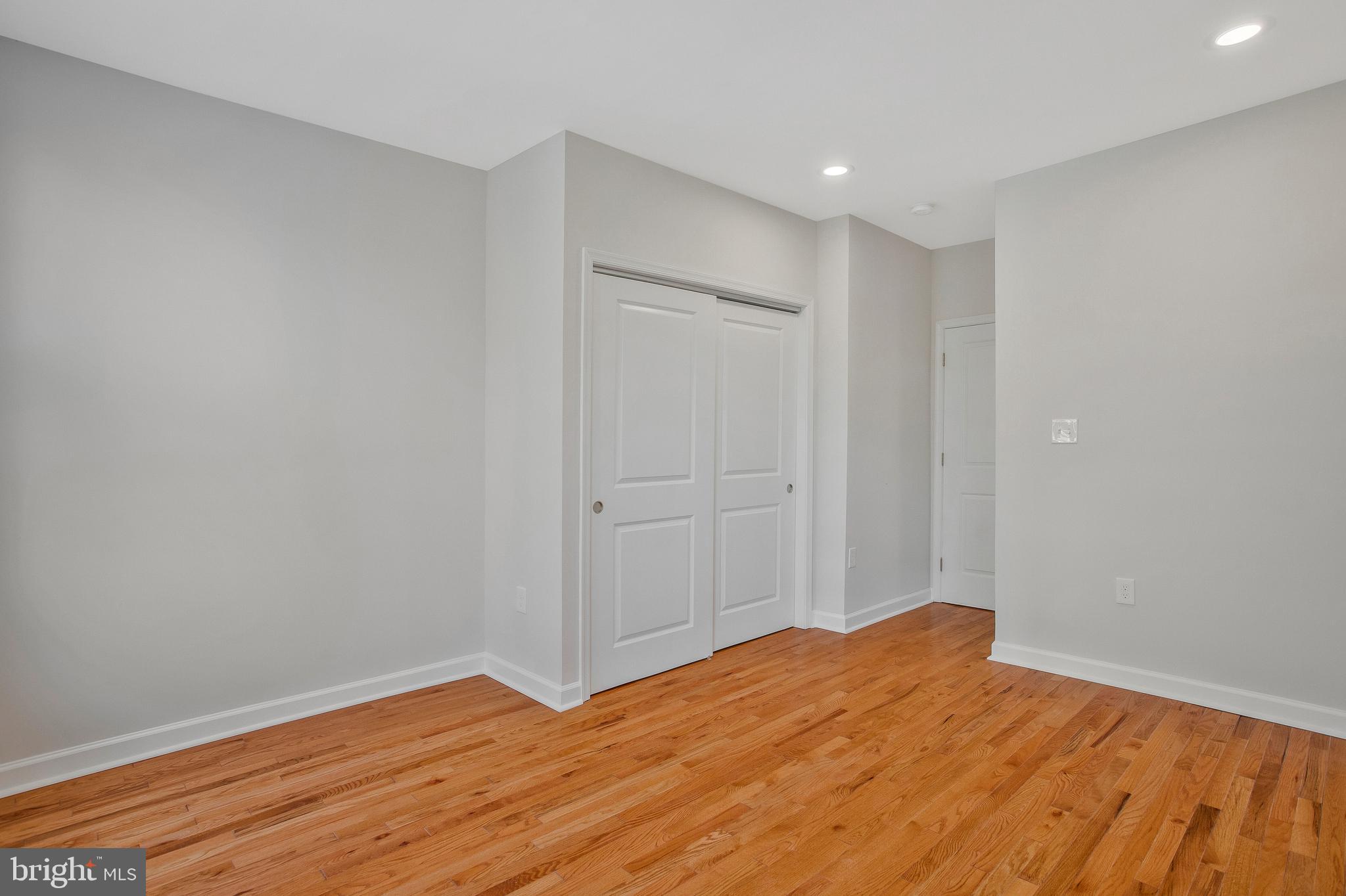 EAST BALTIMORE MIDWAY - Residential