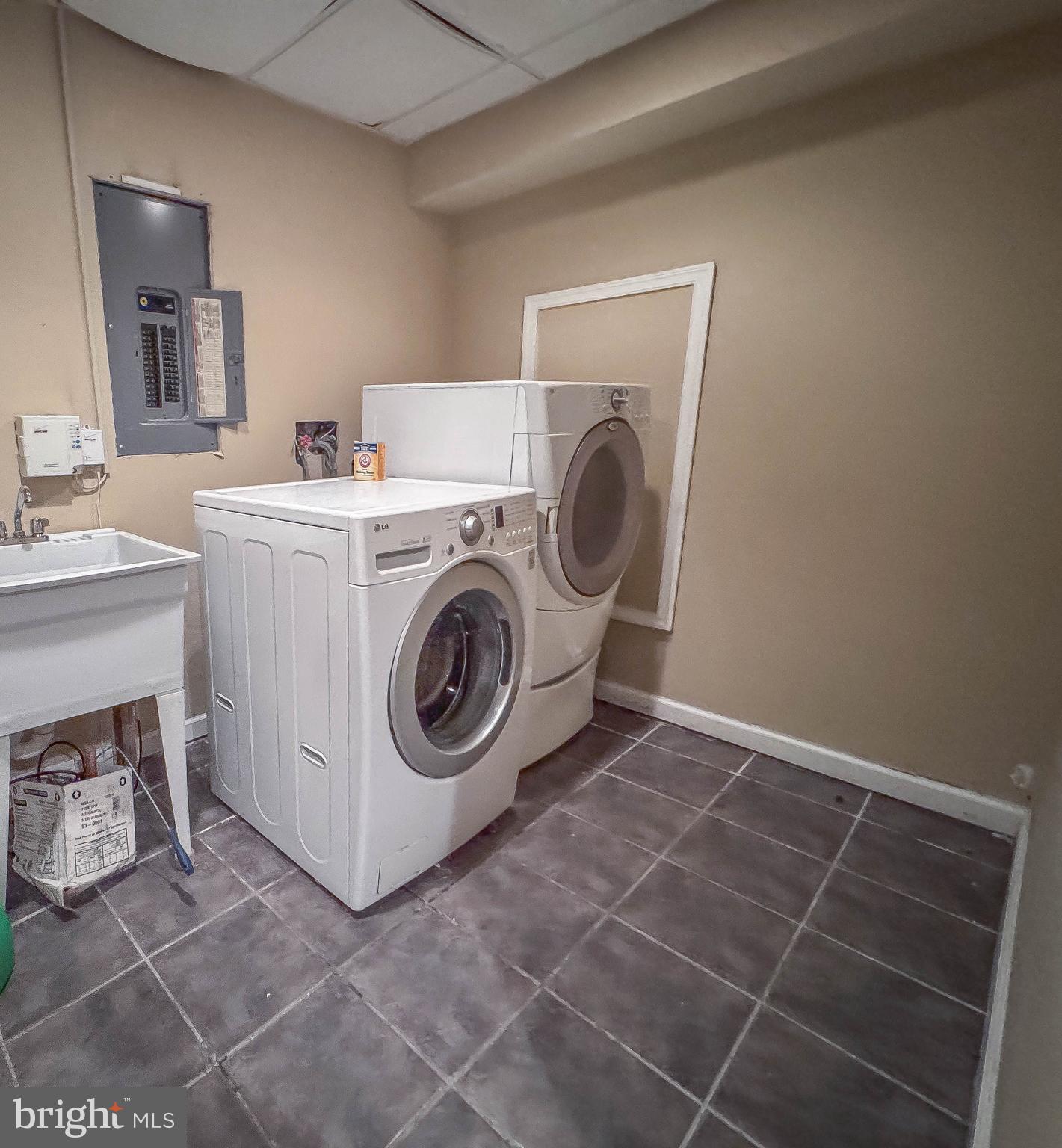 WILLOW CREEK-PLAT 1> - Residential