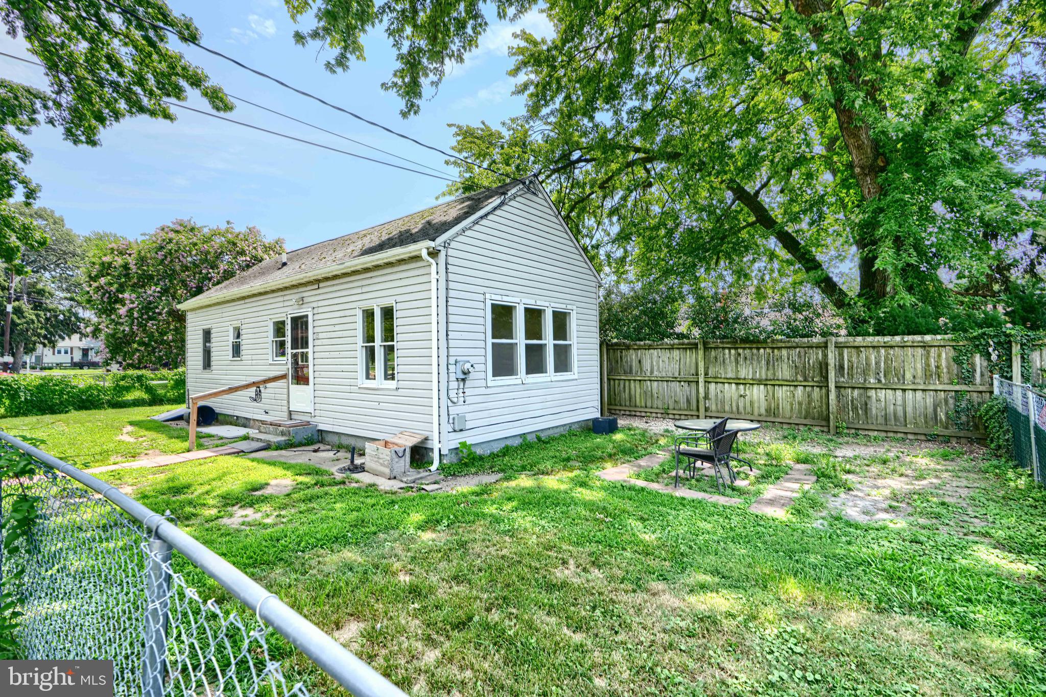 1702 WILSON POINT ROAD