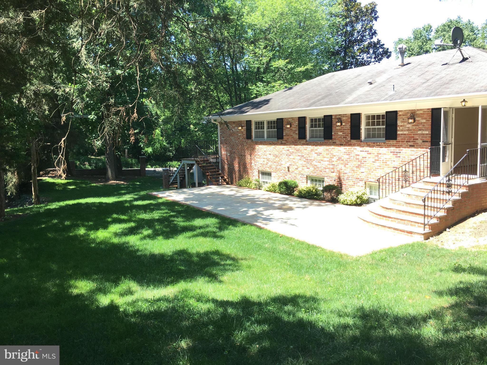 MANORS AT MCNAIR FARMS - Residential Lease