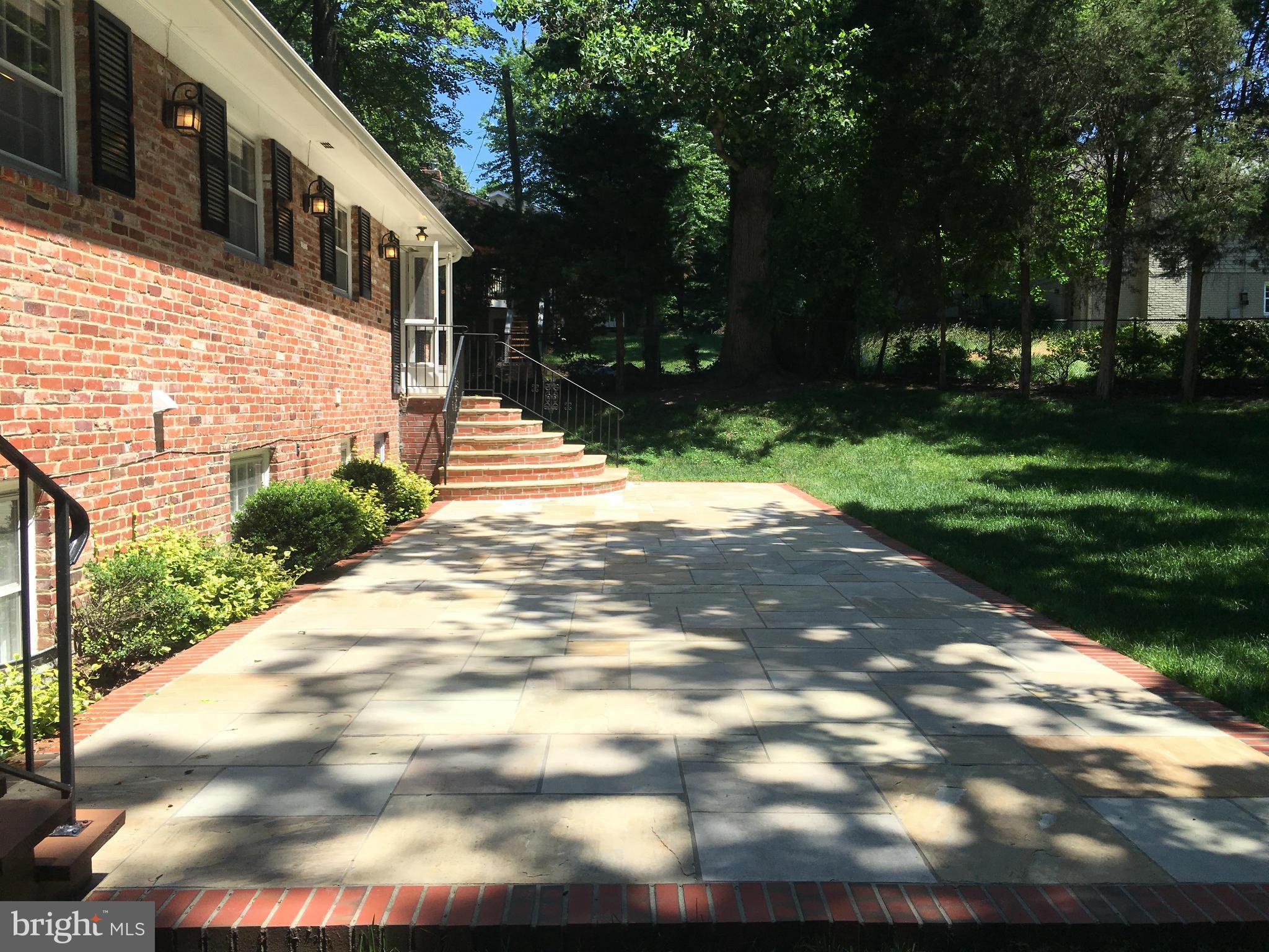 MANORS AT MCNAIR FARMS - Residential Lease