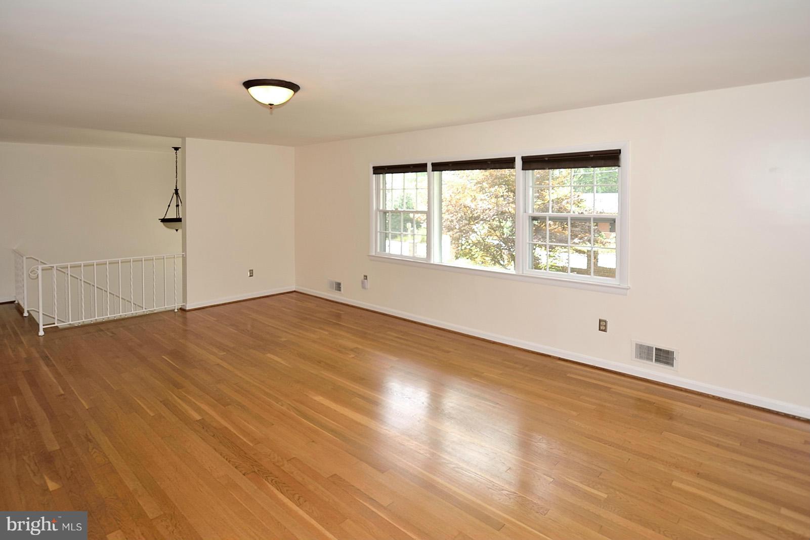 MANORS AT MCNAIR FARMS - Residential Lease