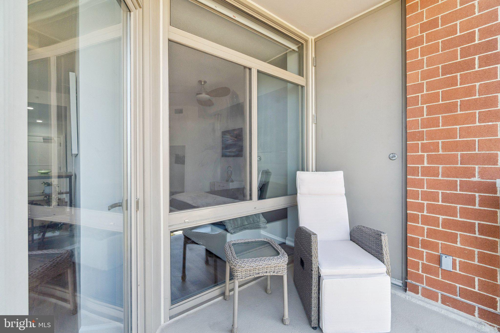 ECLIPSE ON CENTER PARK - Residential