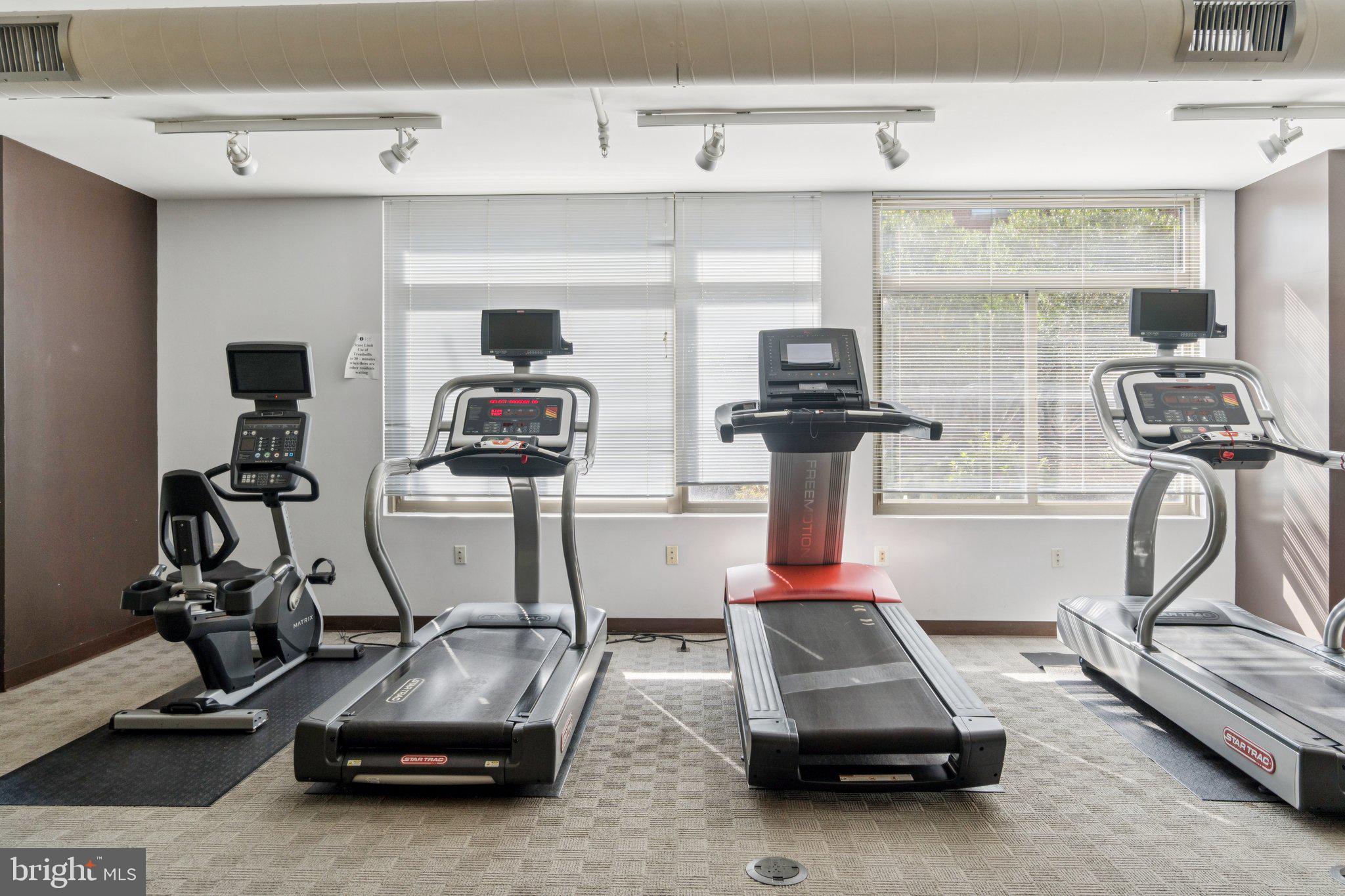 ECLIPSE ON CENTER PARK - Residential