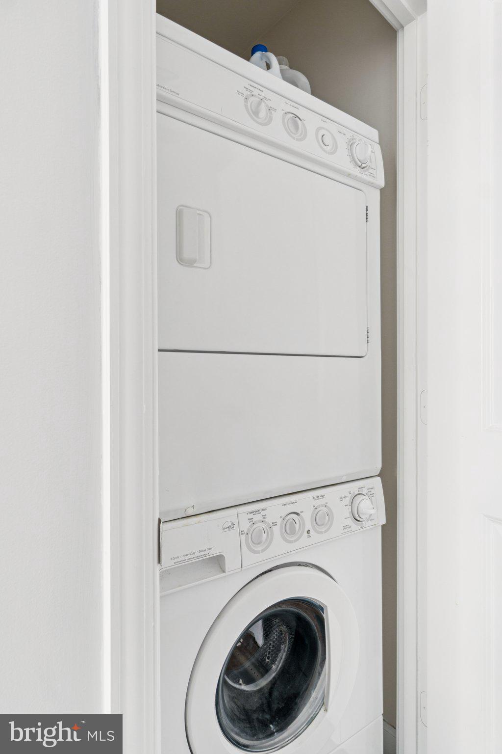 ECLIPSE ON CENTER PARK - Residential