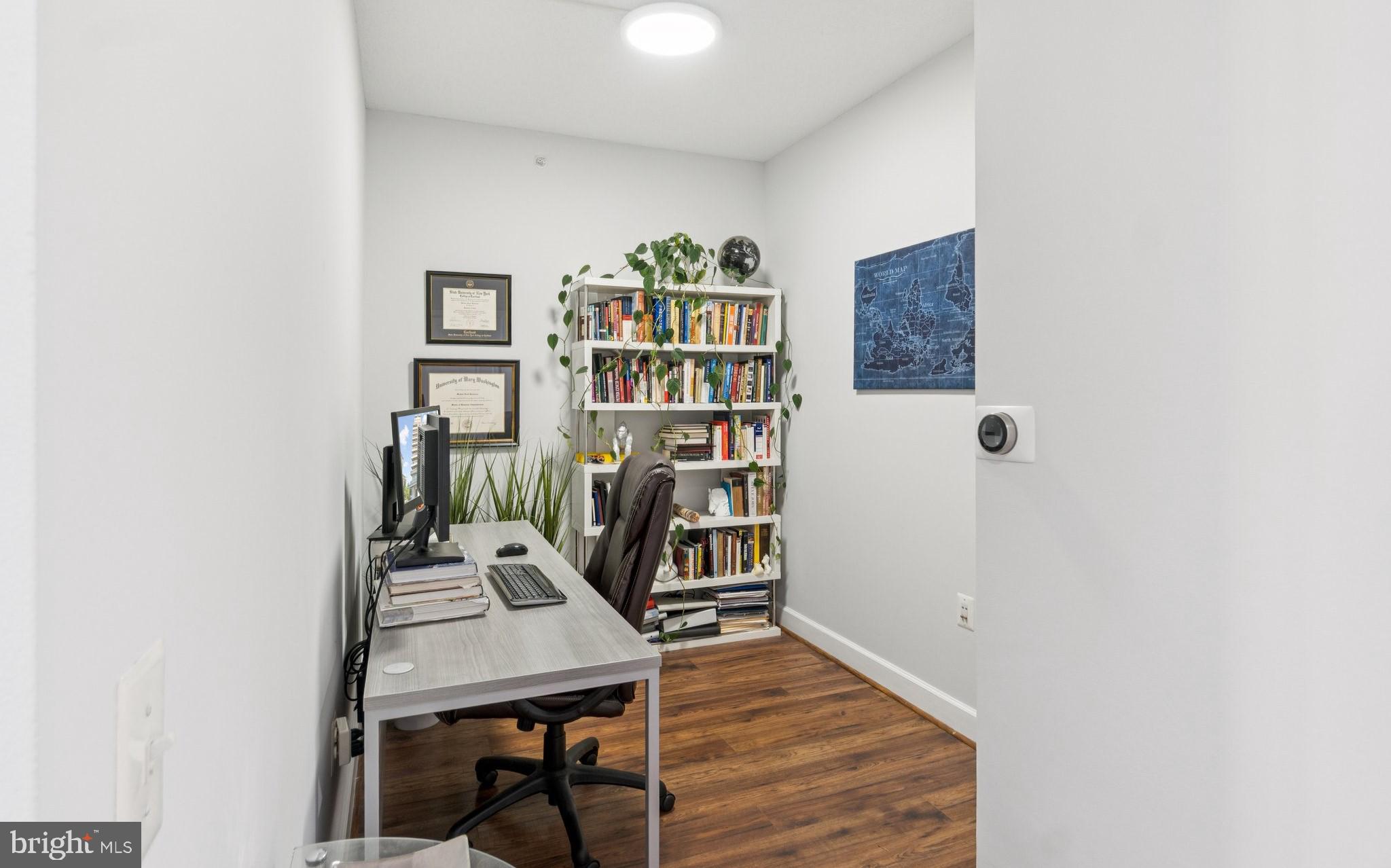 ECLIPSE ON CENTER PARK - Residential