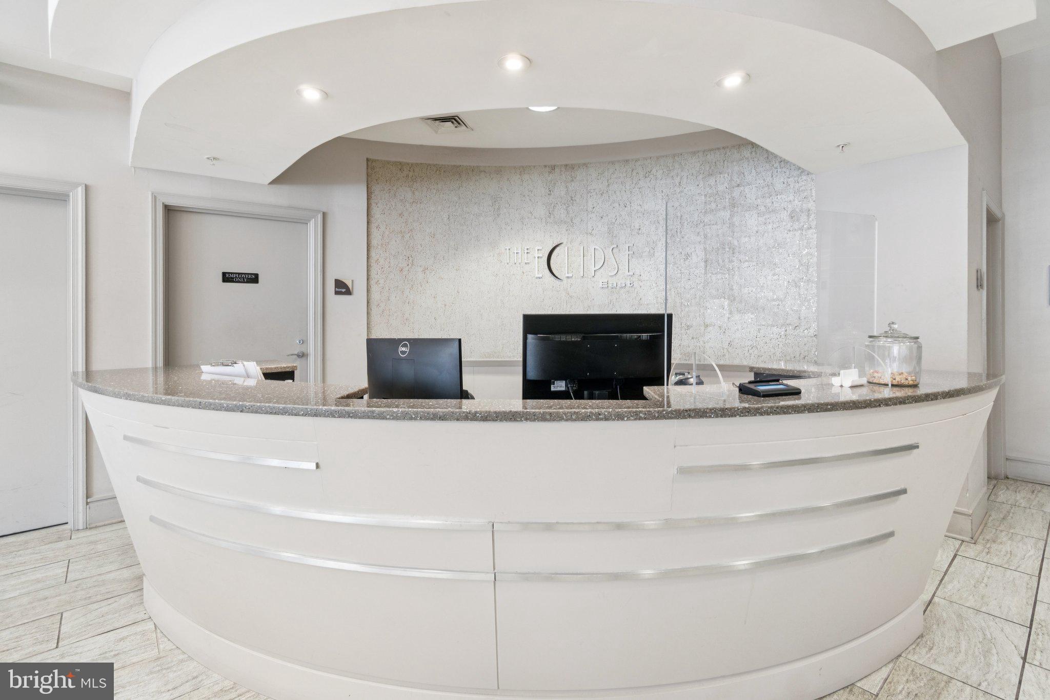 ECLIPSE ON CENTER PARK - Residential