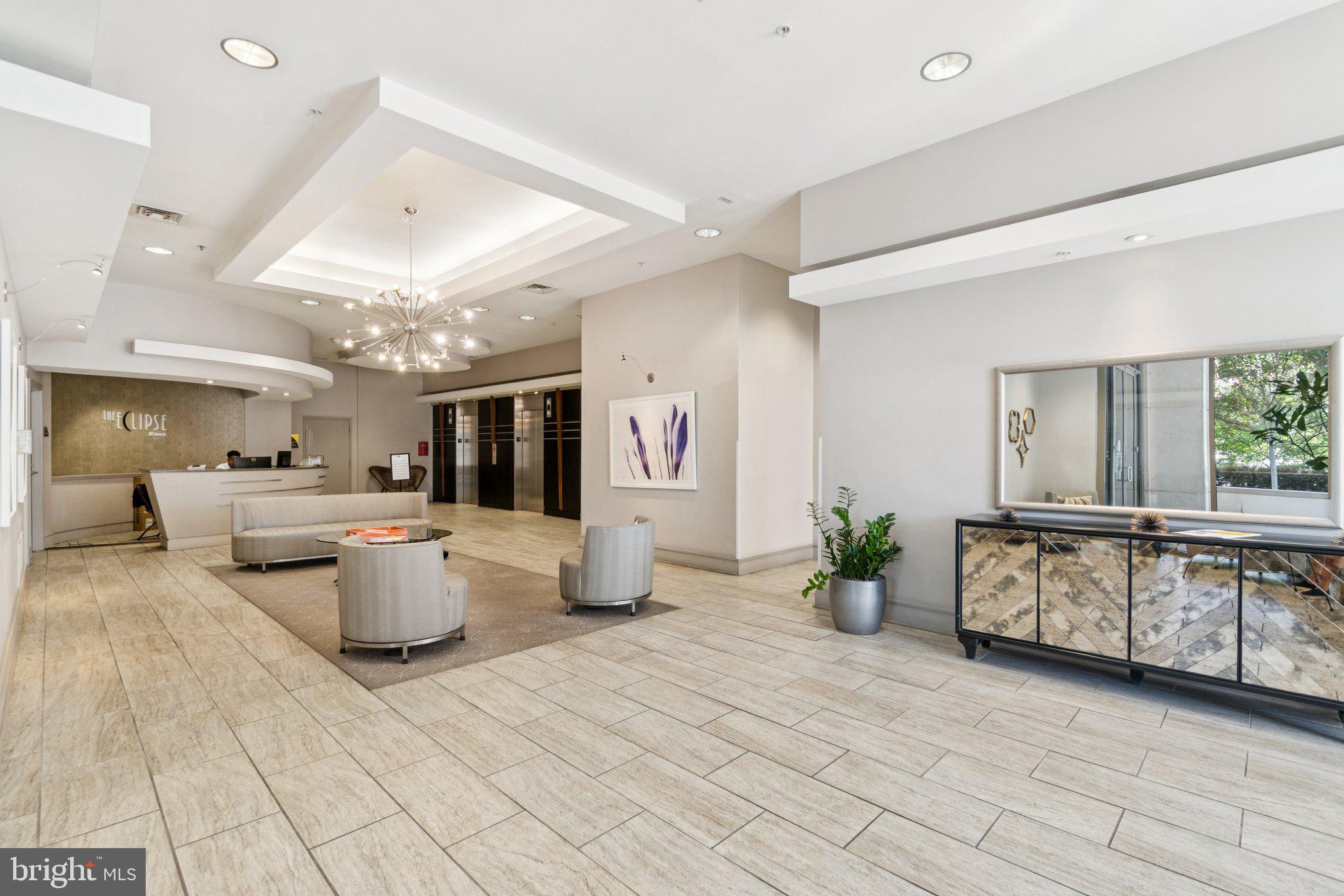 ECLIPSE ON CENTER PARK - Residential