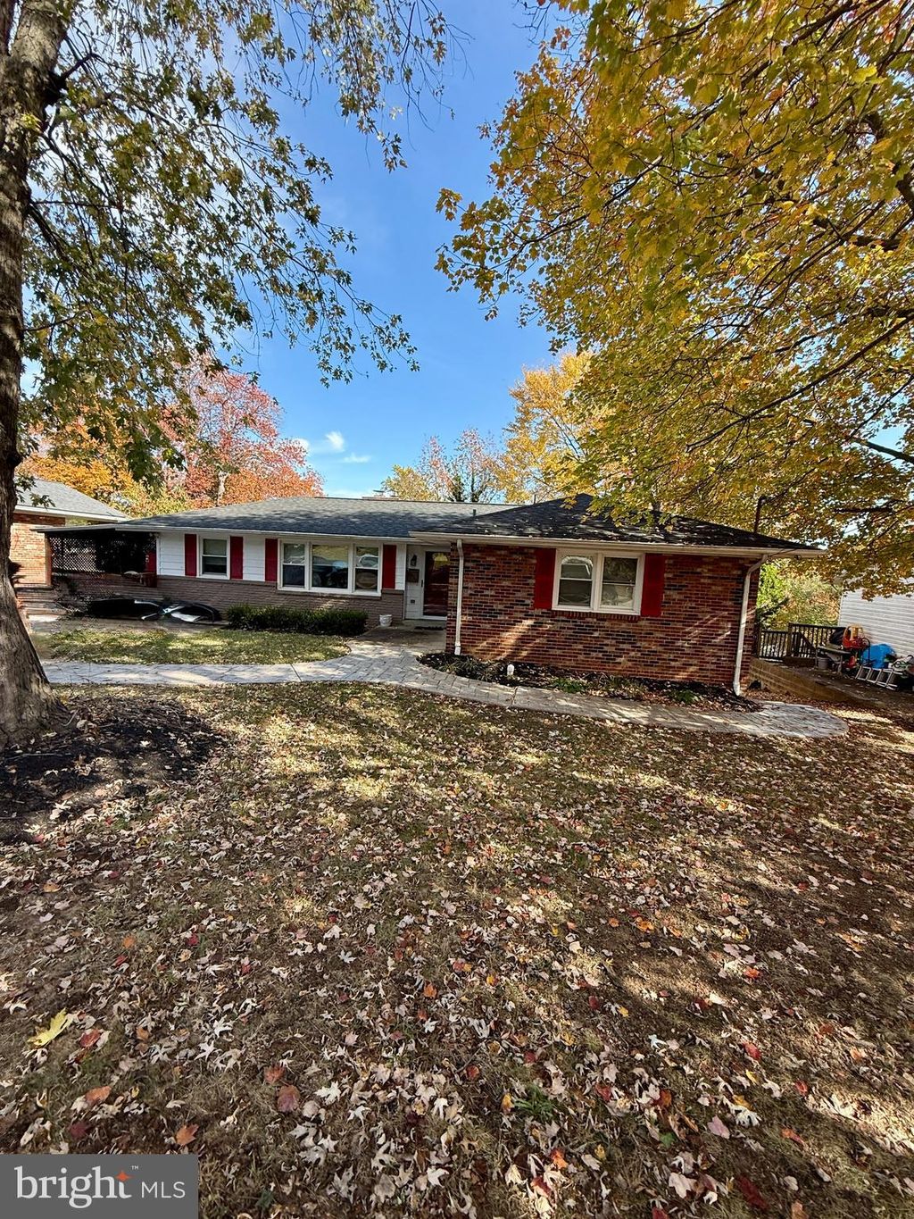 Photo of 6619 Beddoo Street, ALEXANDRIA, VA 22306 (MLS # VAFX2277304)