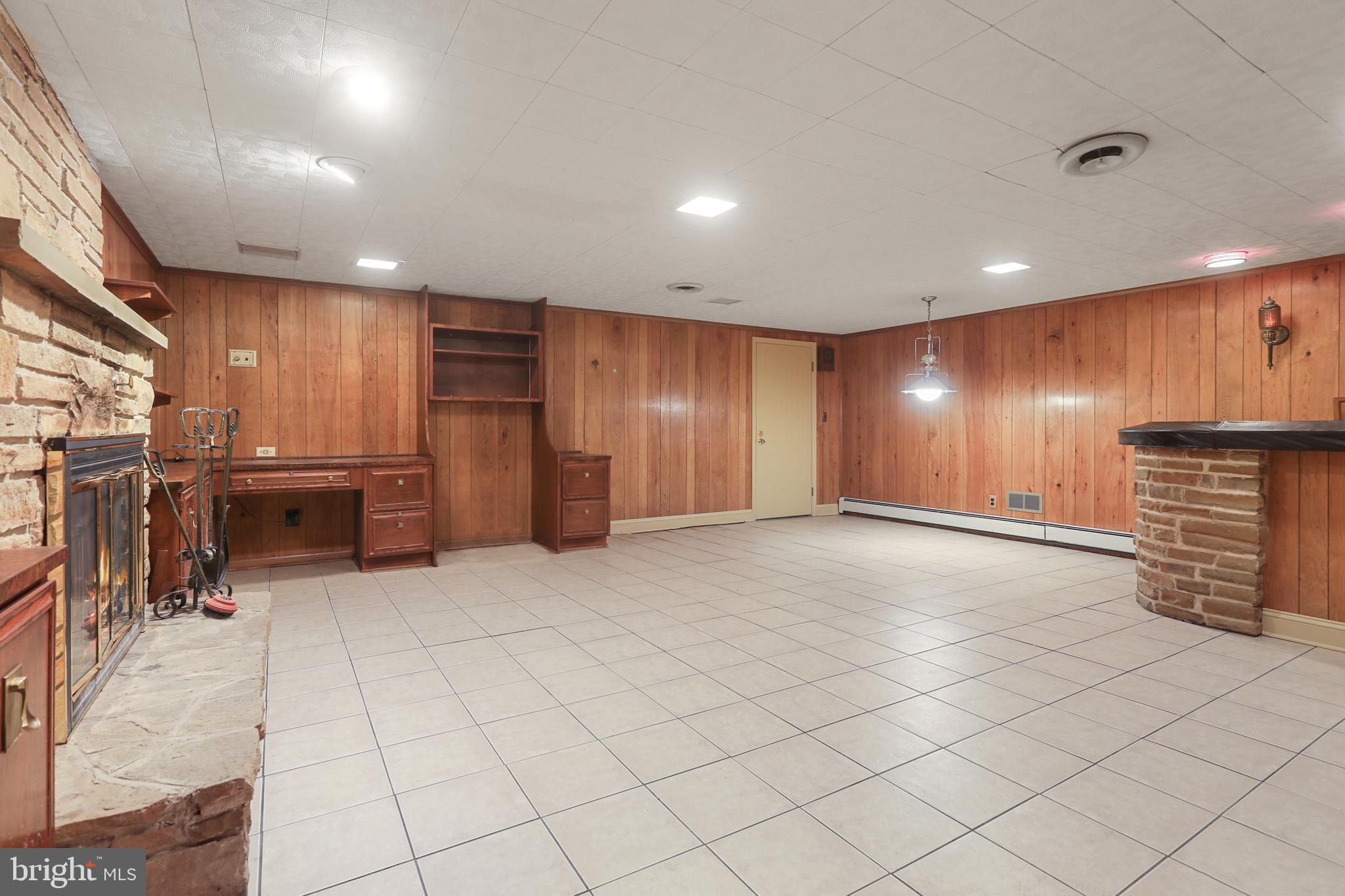 WORTHINGTON HEIGHTS - Residential