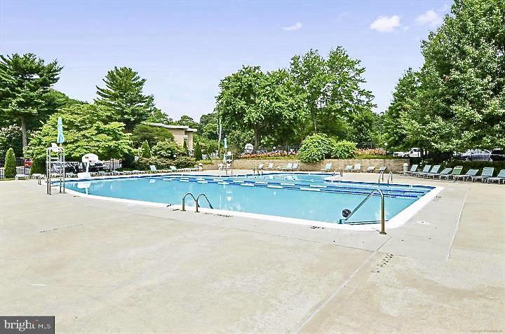 SPRING LAKE - Residential