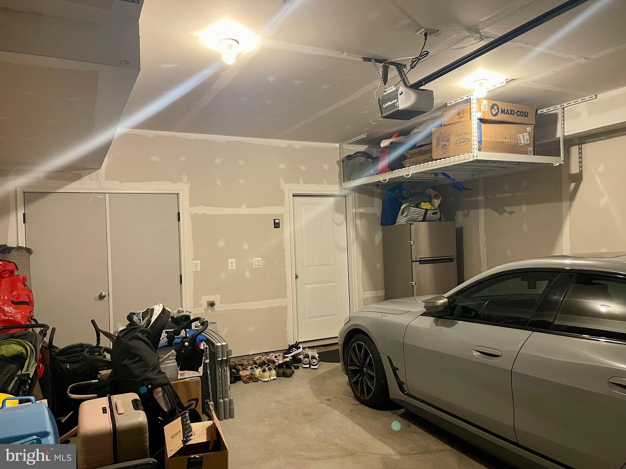 BRAMBLETON TOWN CENTER SOUTH - Residential Lease