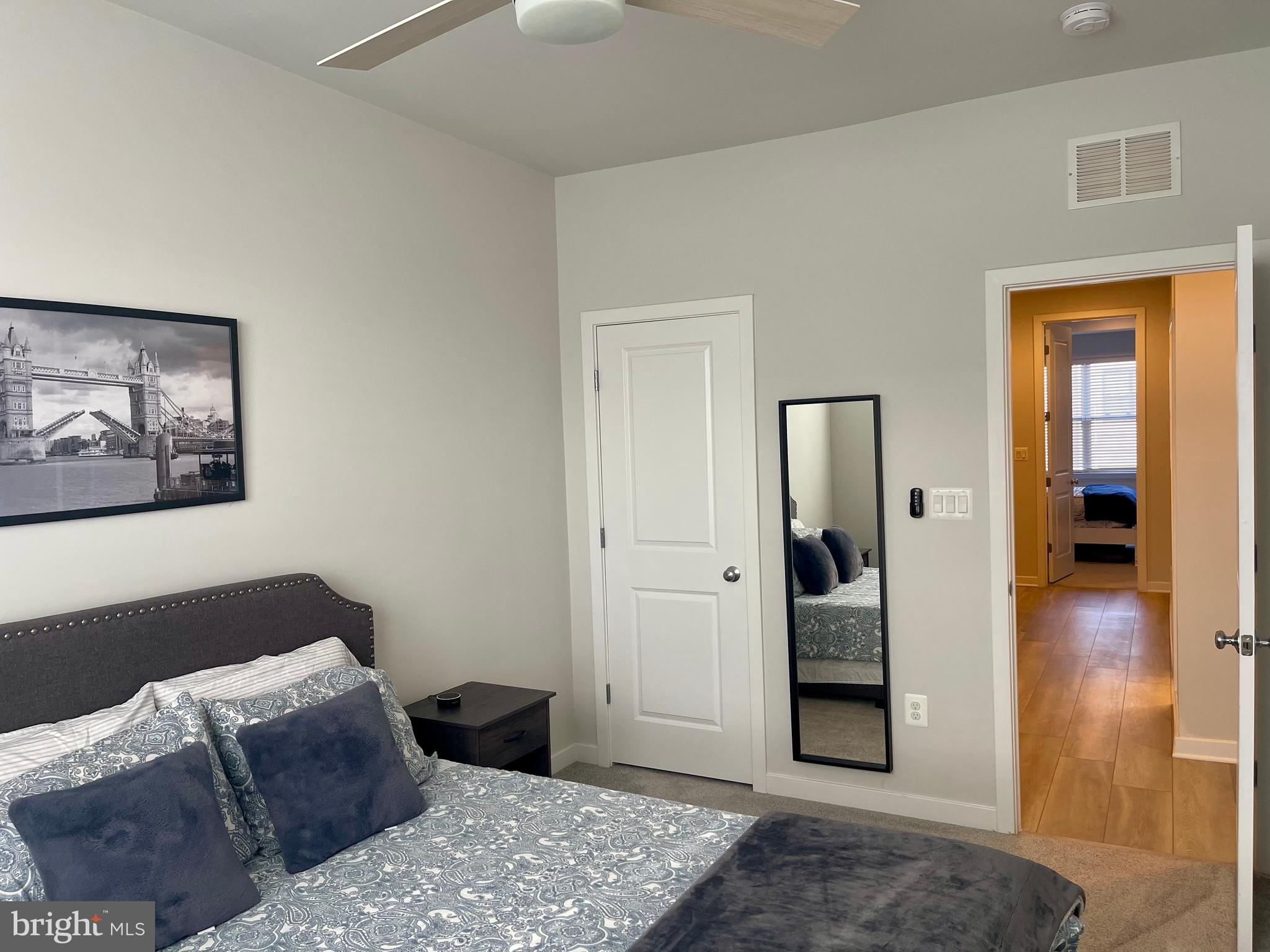 BRAMBLETON TOWN CENTER SOUTH - Residential Lease