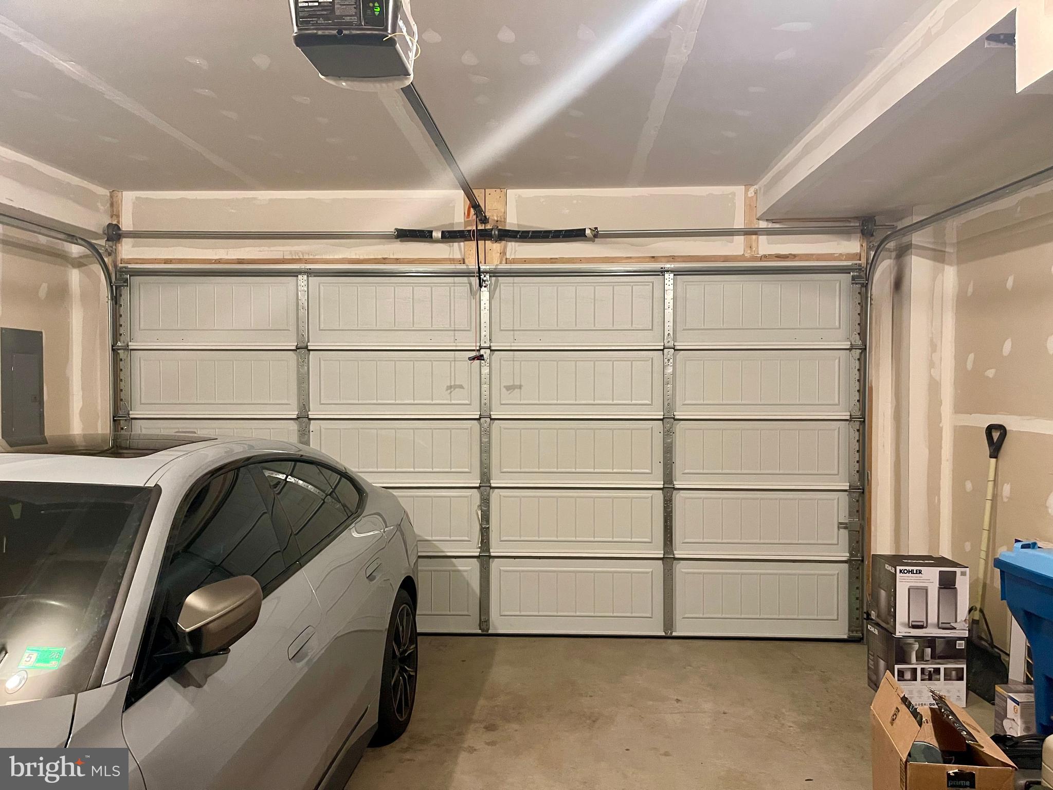 BRAMBLETON TOWN CENTER SOUTH - Residential Lease