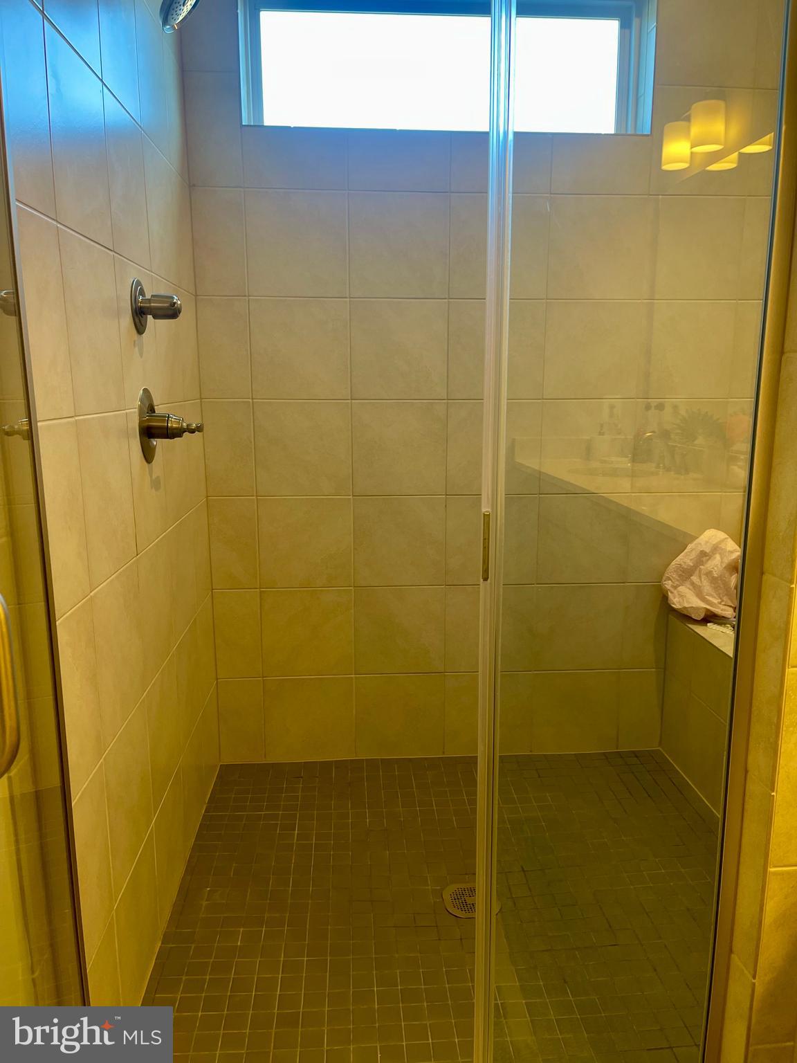 BRAMBLETON TOWN CENTER SOUTH - Residential Lease