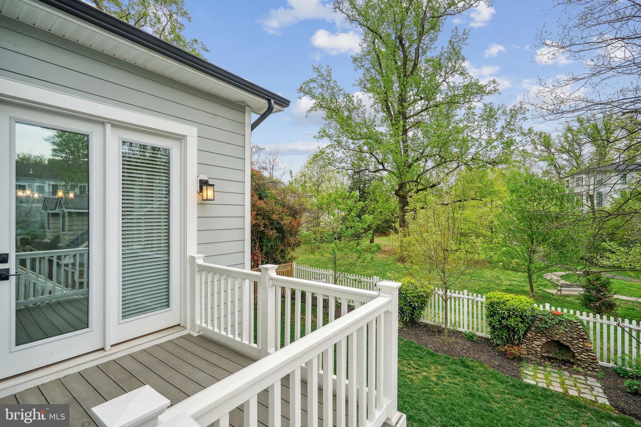 LYON PARK - Residential