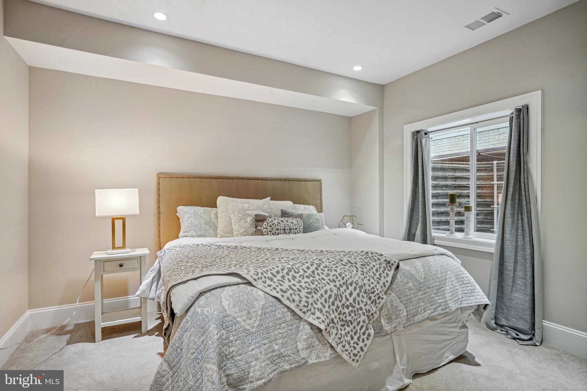 LYON PARK - Residential