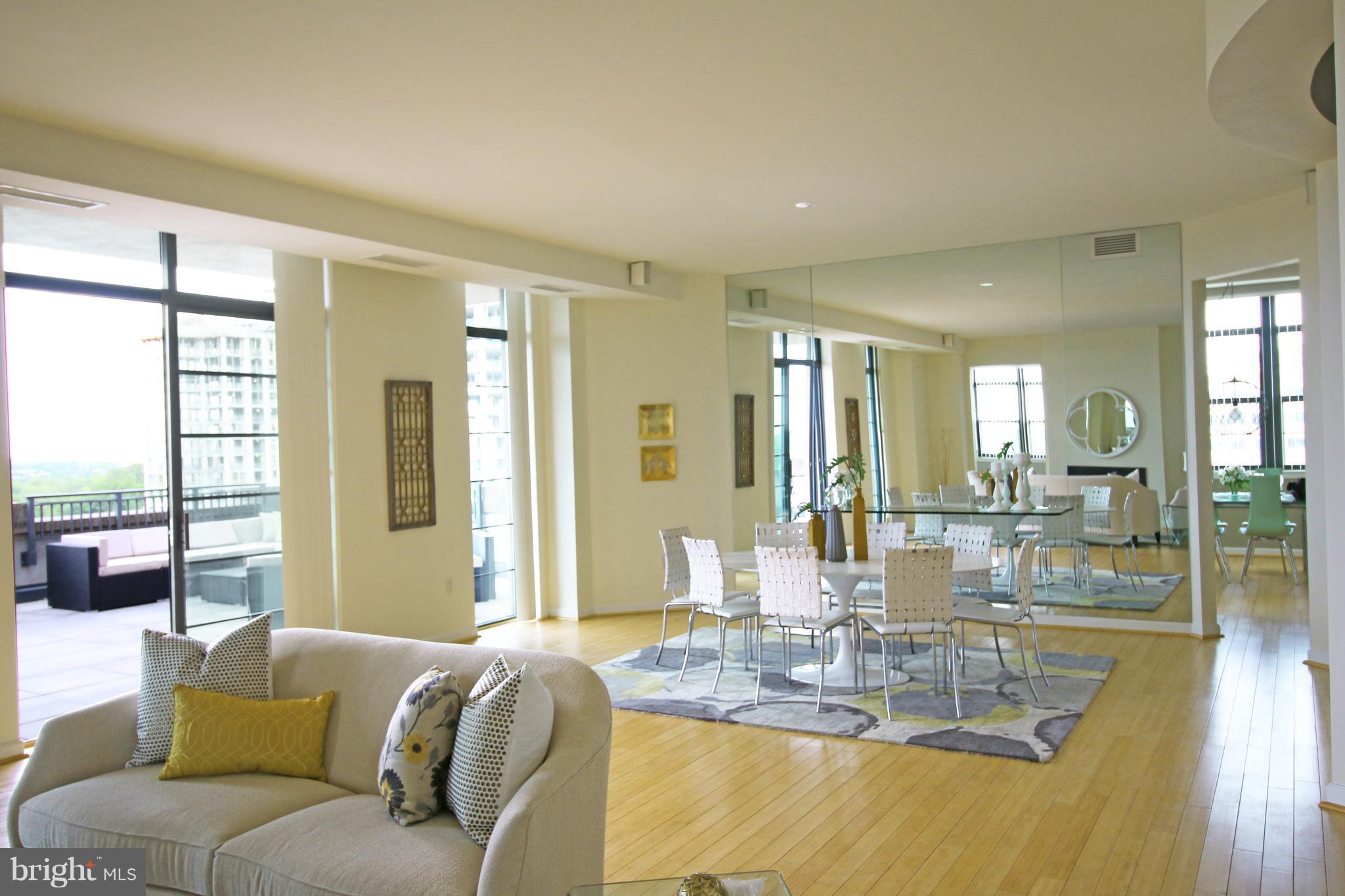 PARAMOUNT - Residential