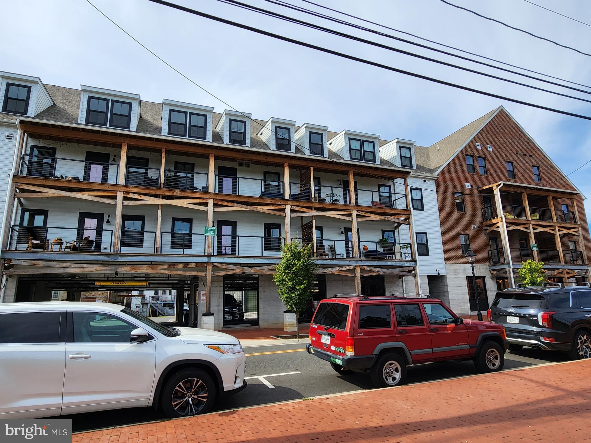 DOWNTOWN FREDERICKSBURG - Residential Lease