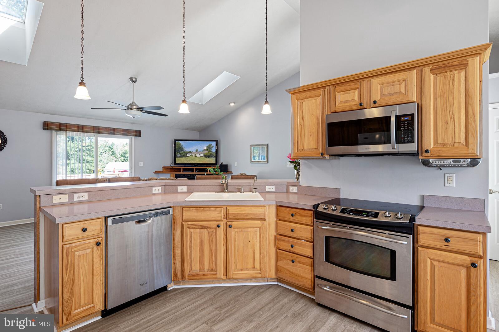 HARBOR VIEW - Residential