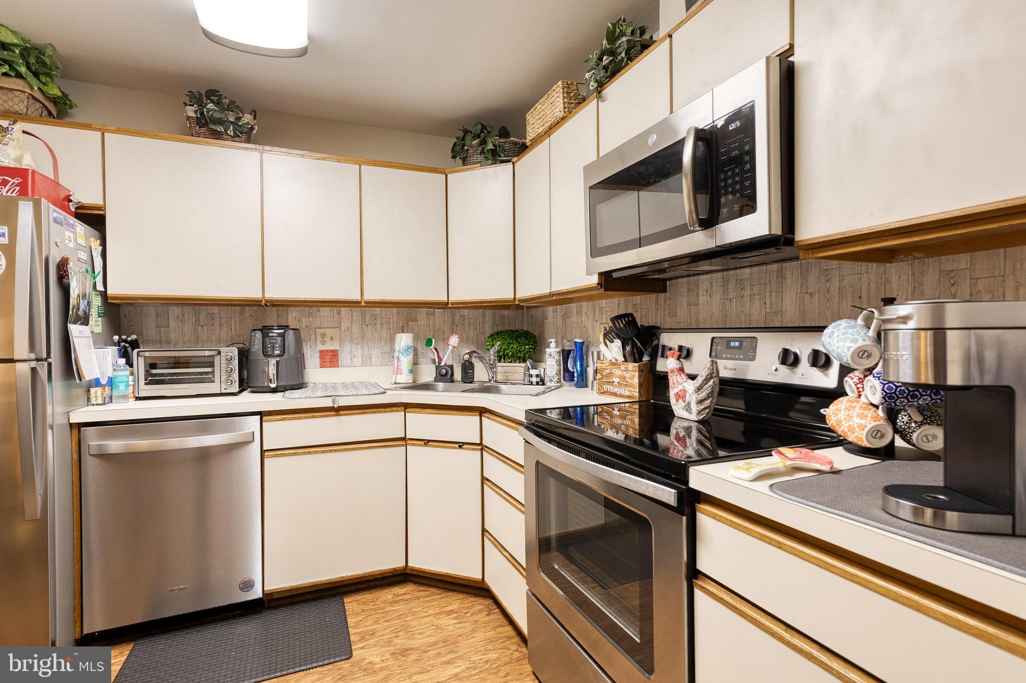 LOVETON FARMS - Residential