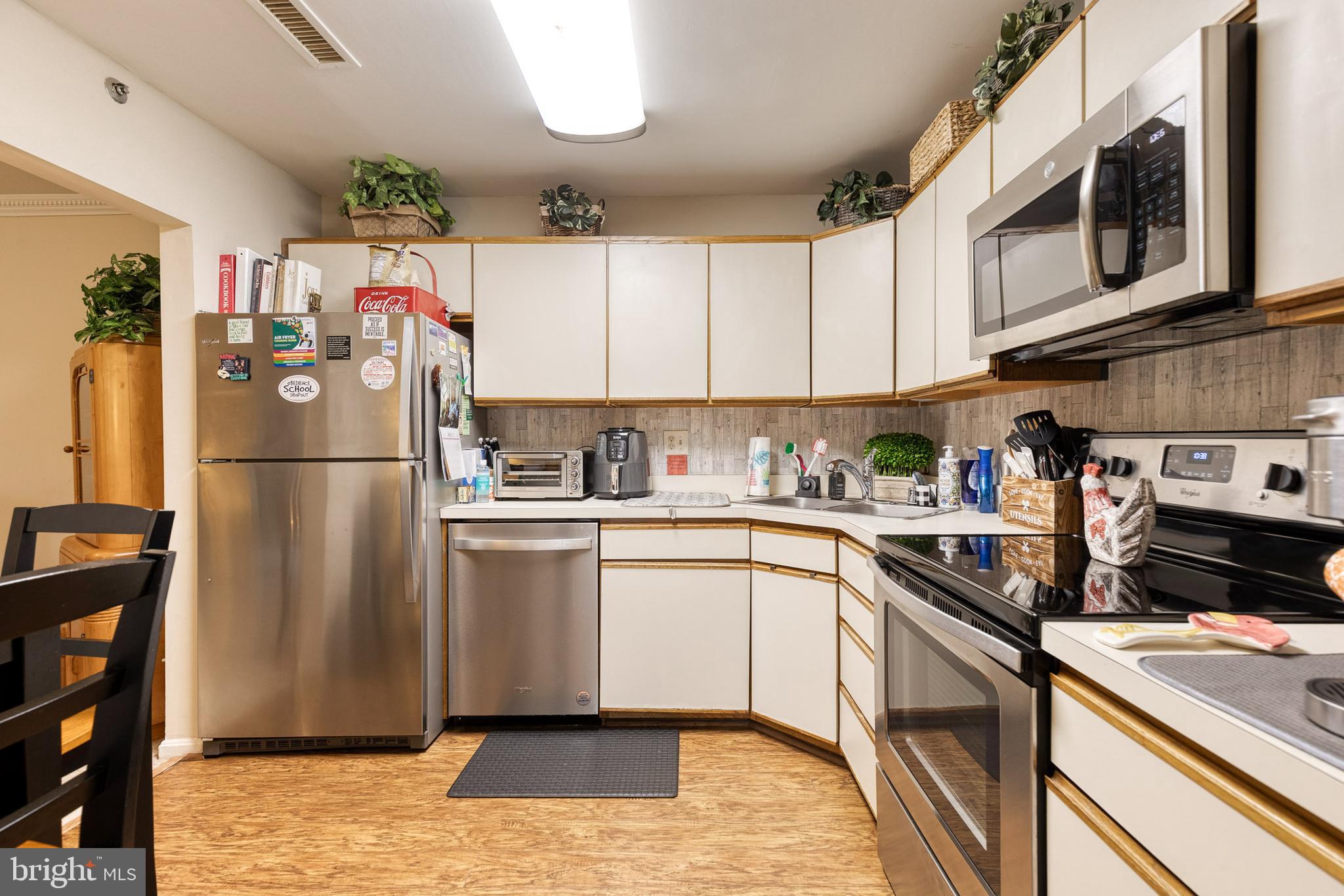 LOVETON FARMS - Residential