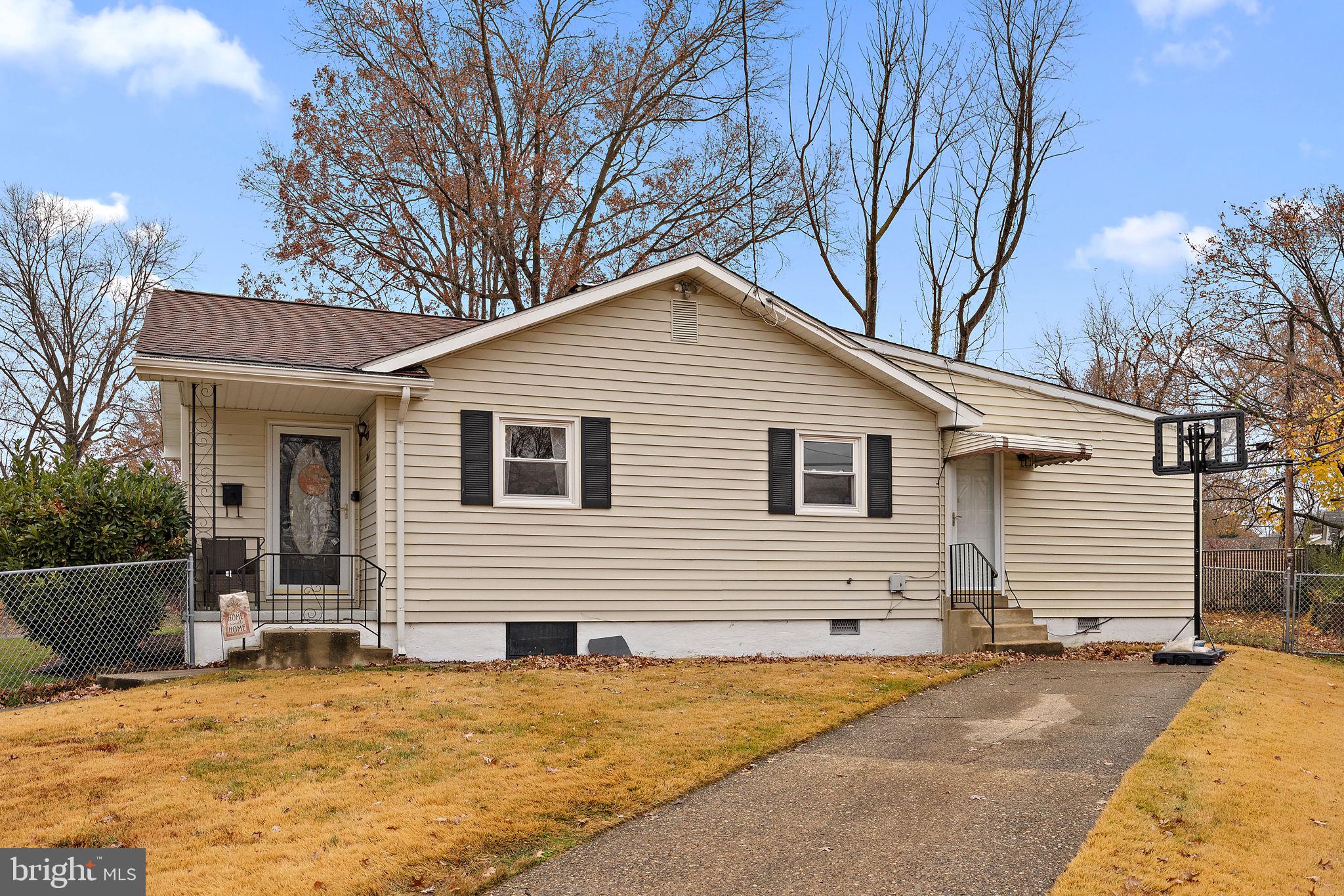 3841 KATHERINE AVENUE