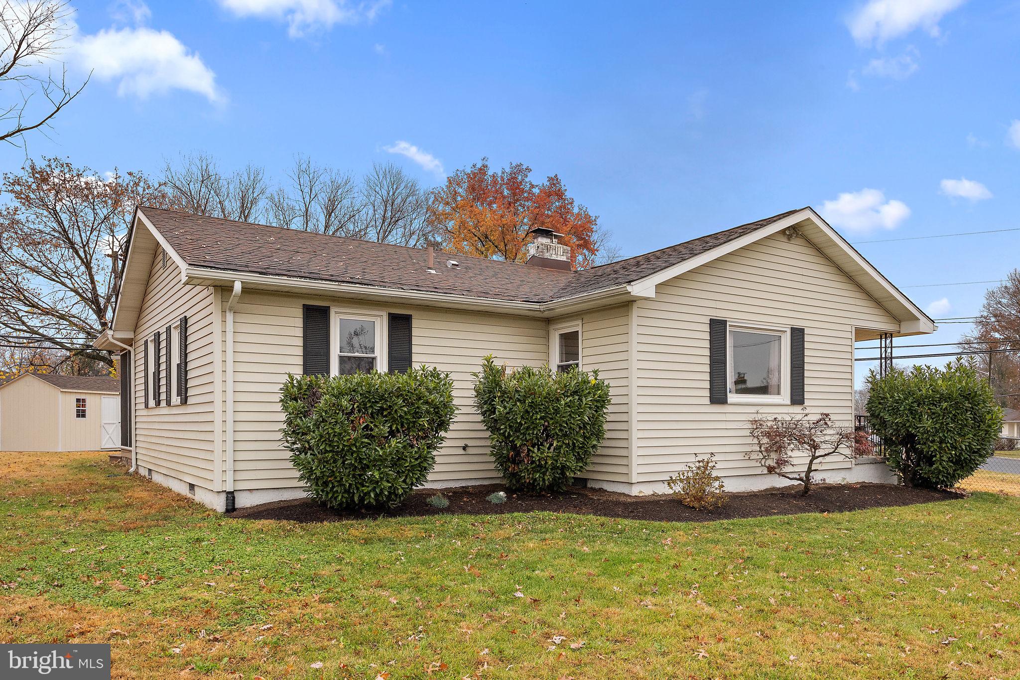 3841 KATHERINE AVENUE