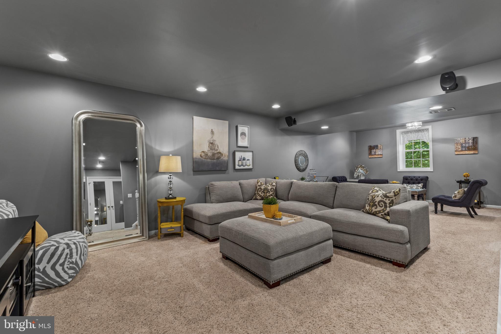9923 BAGPIPE COURT