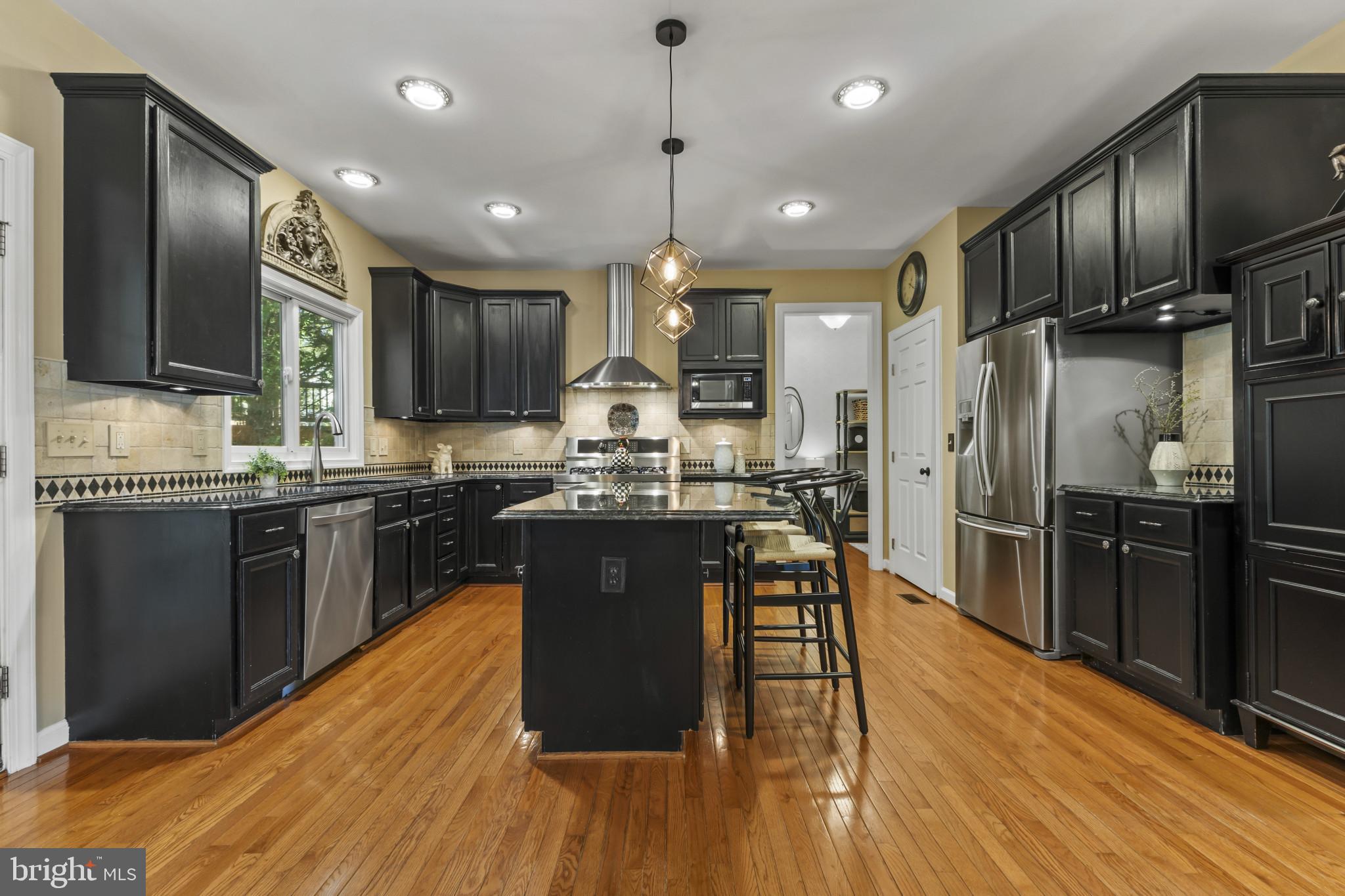 9923 BAGPIPE COURT