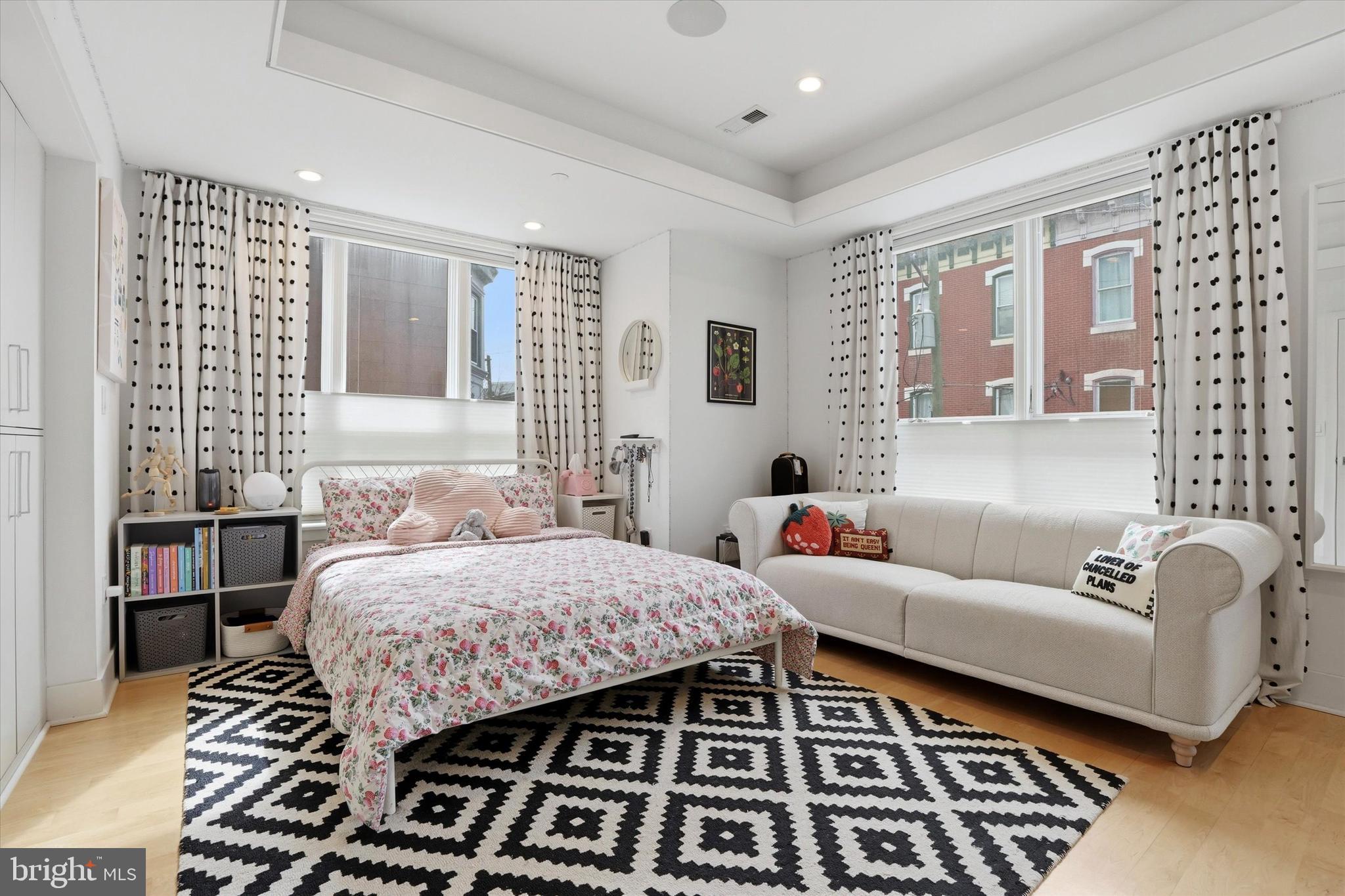 GRADUATE HOSPITAL - Residential