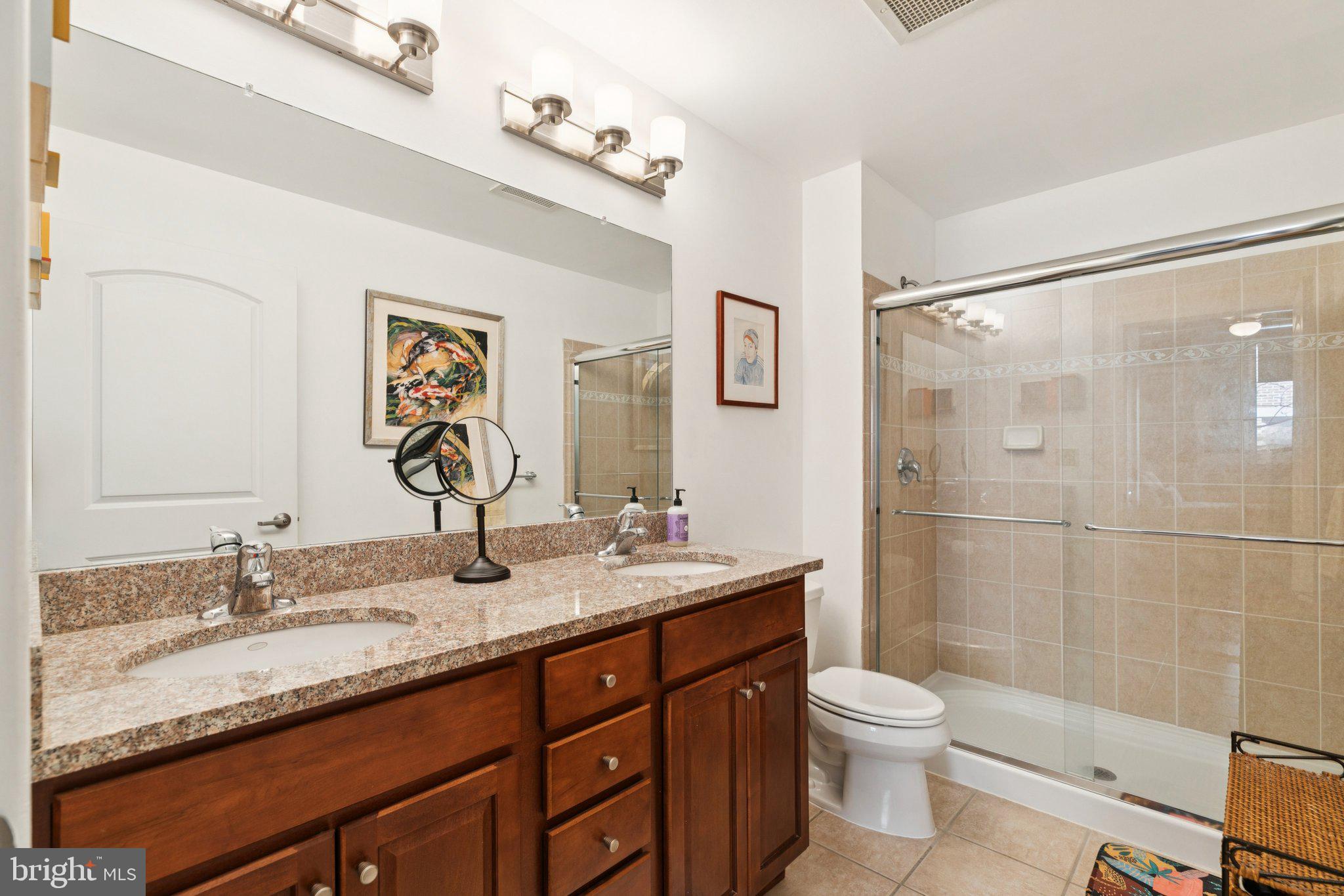 OLD CITY - Residential