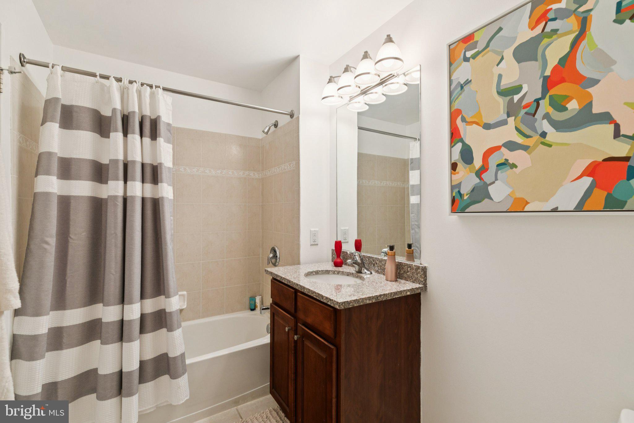 OLD CITY - Residential