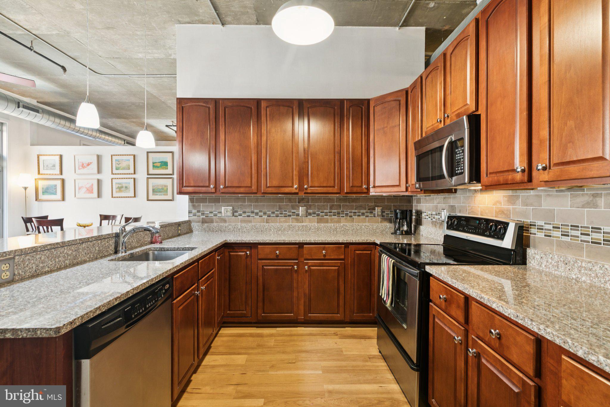 OLD CITY - Residential