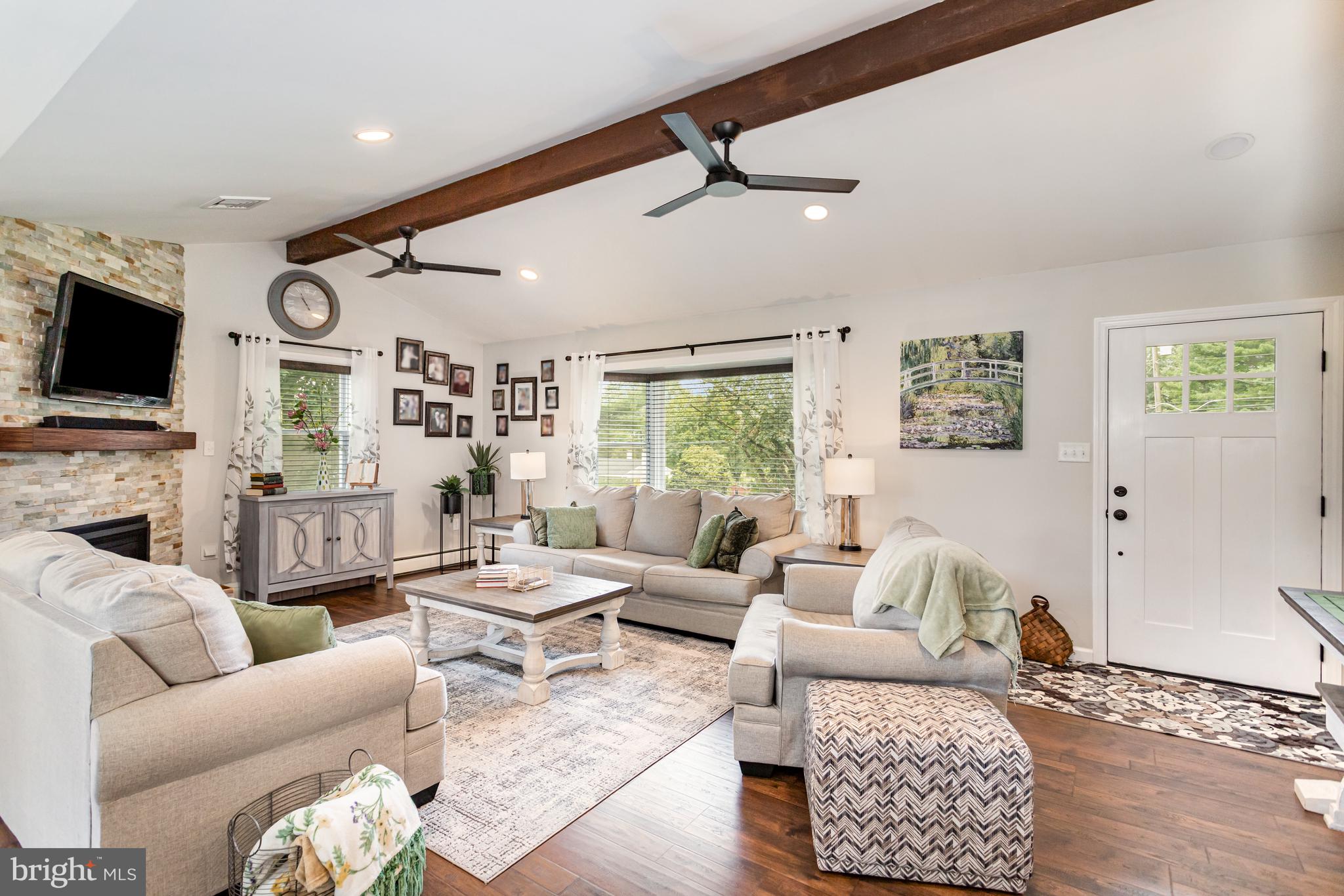 107 N COLEBROOK ROAD