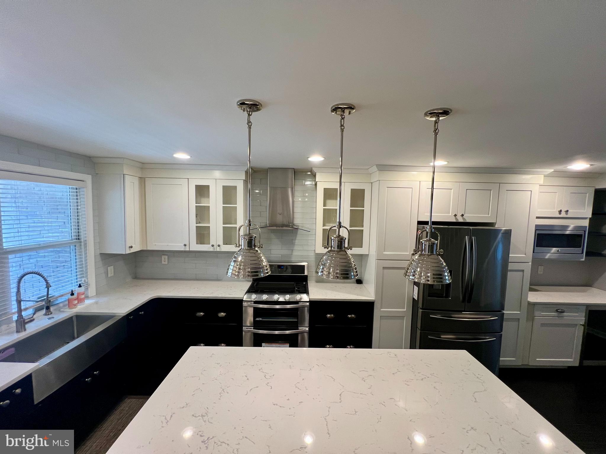 SOCIETY HILL - Residential Lease