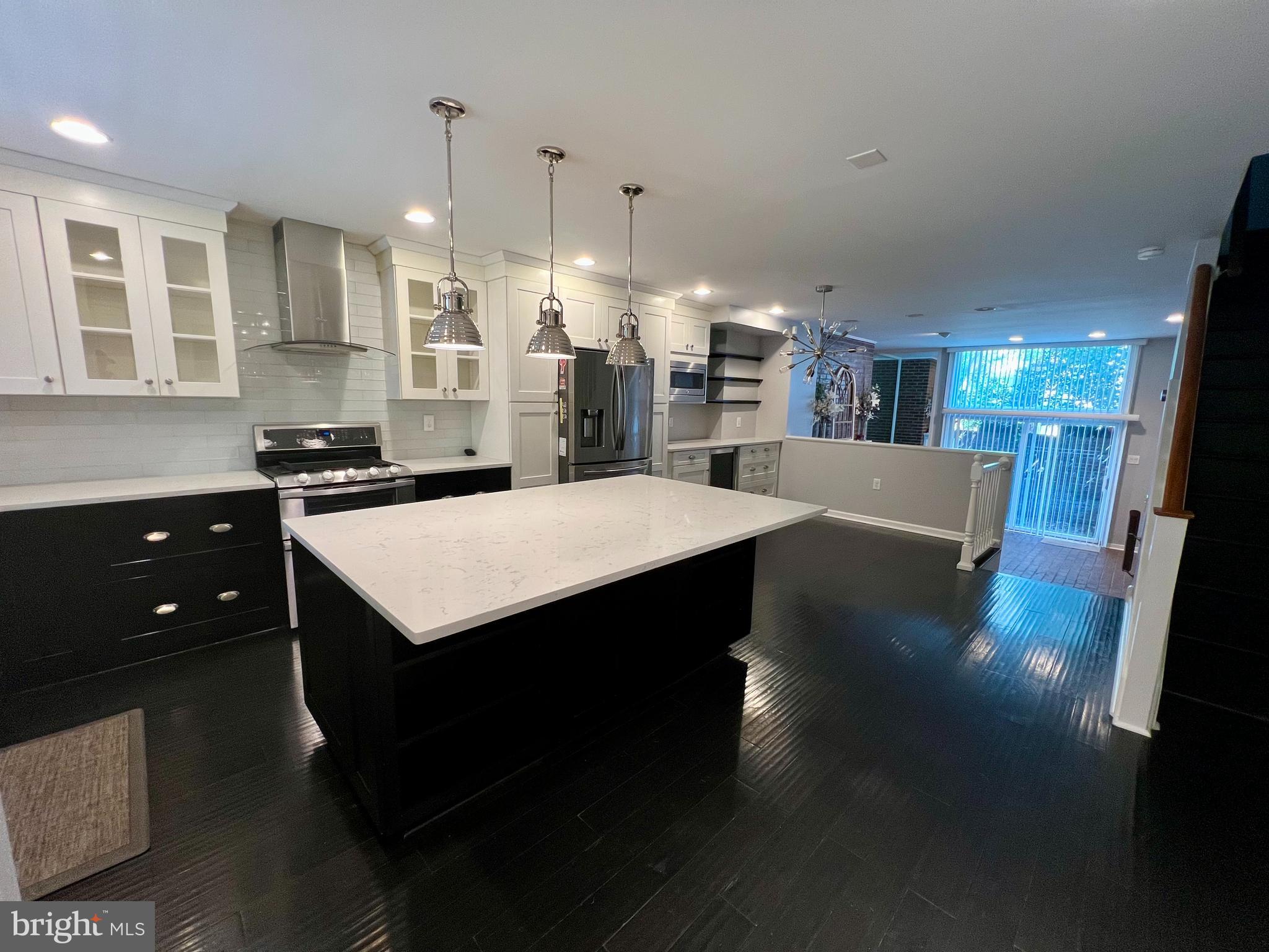 SOCIETY HILL - Residential Lease