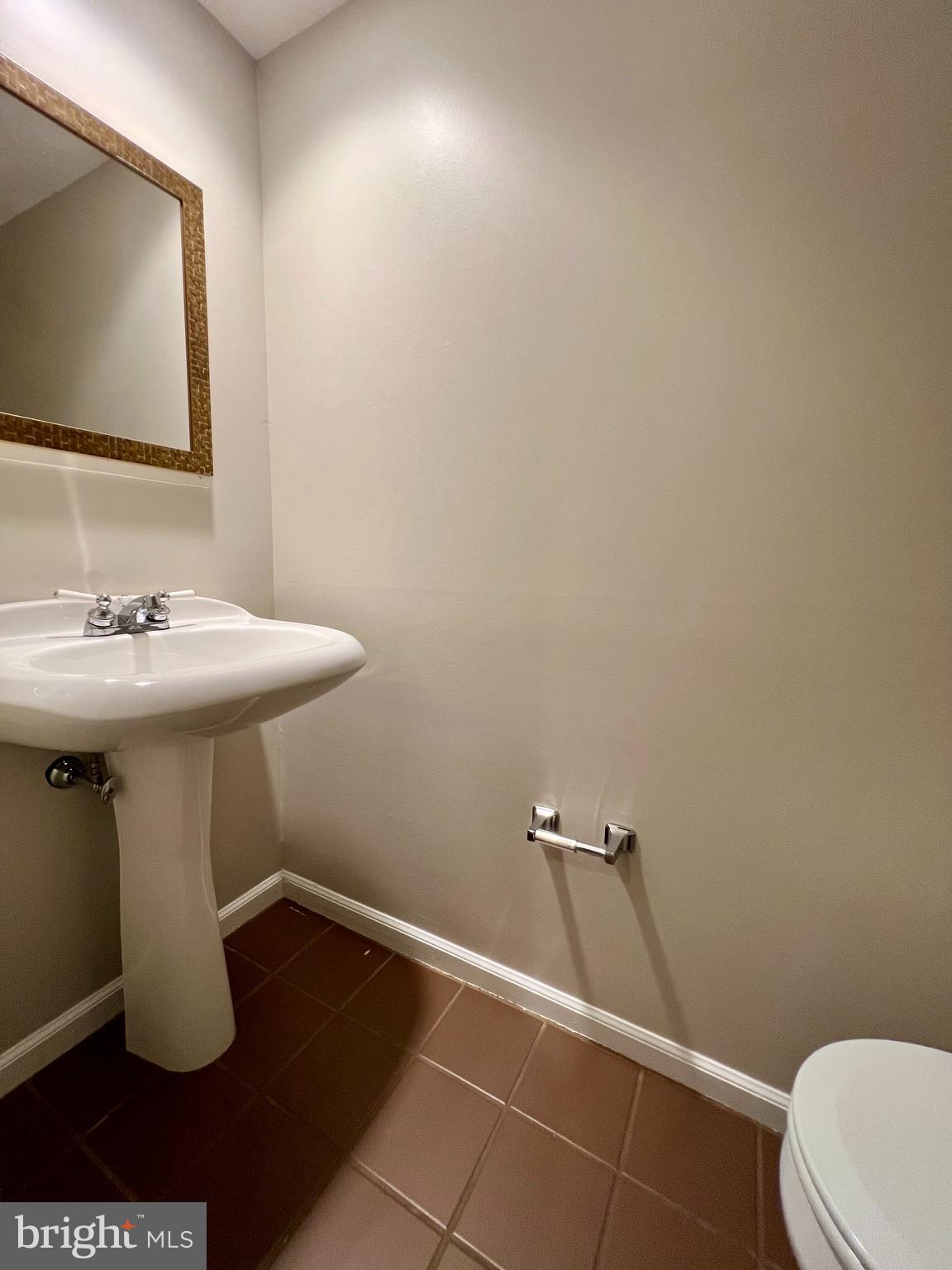 SOCIETY HILL - Residential Lease