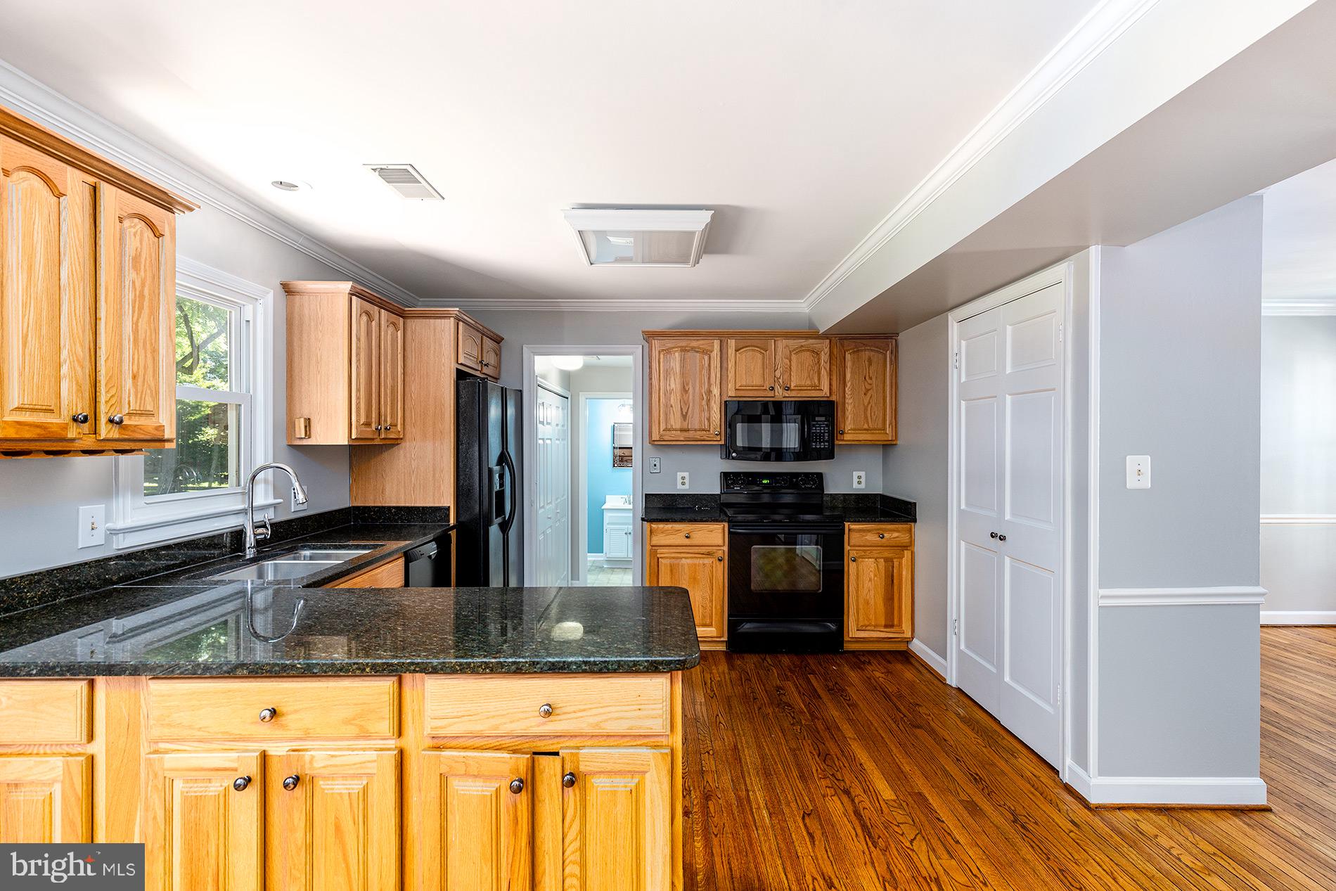 SOLTAS MANOR - Residential