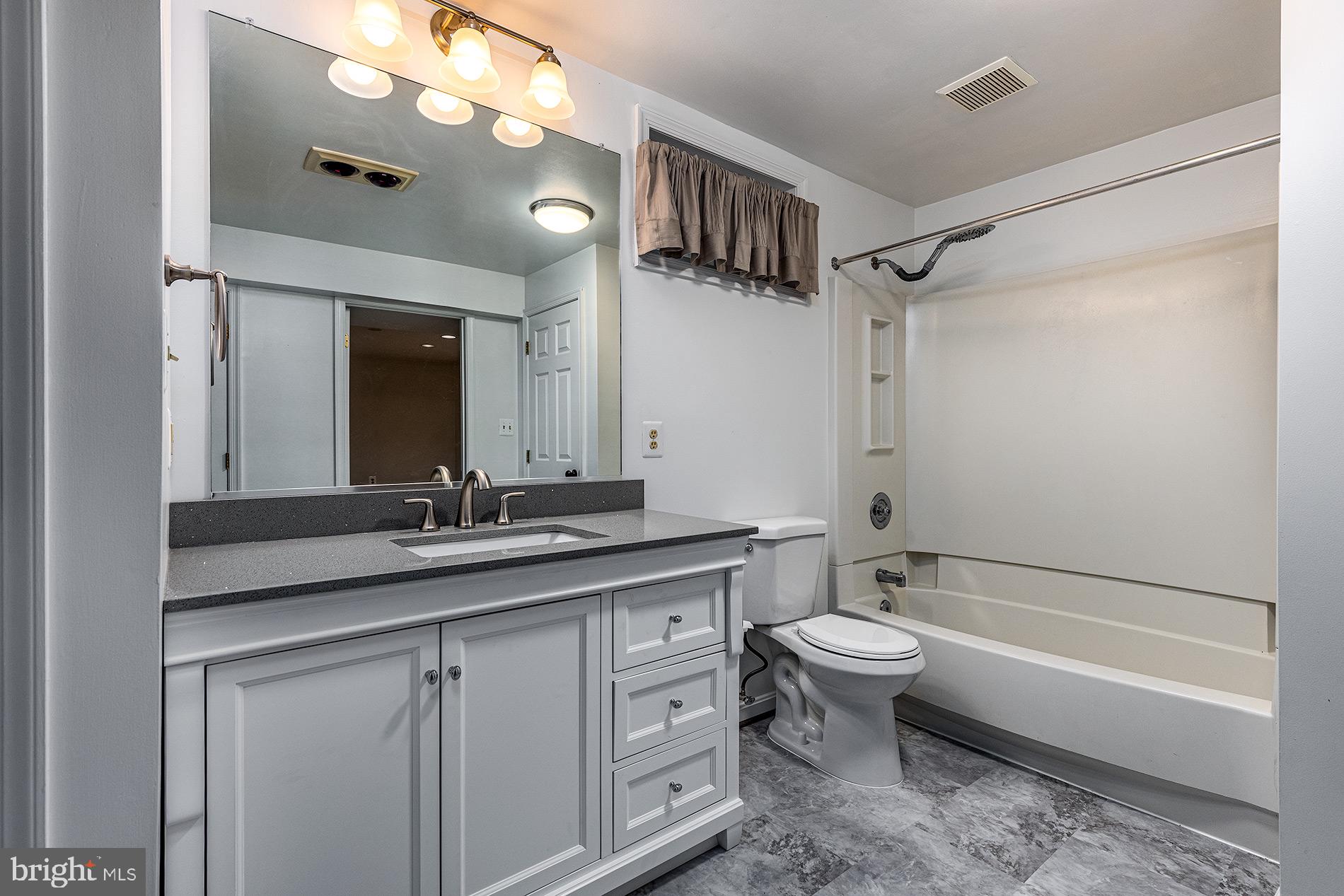 SOLTAS MANOR - Residential