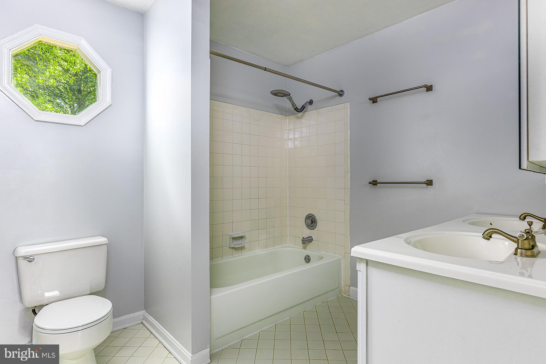 SOLTAS MANOR - Residential