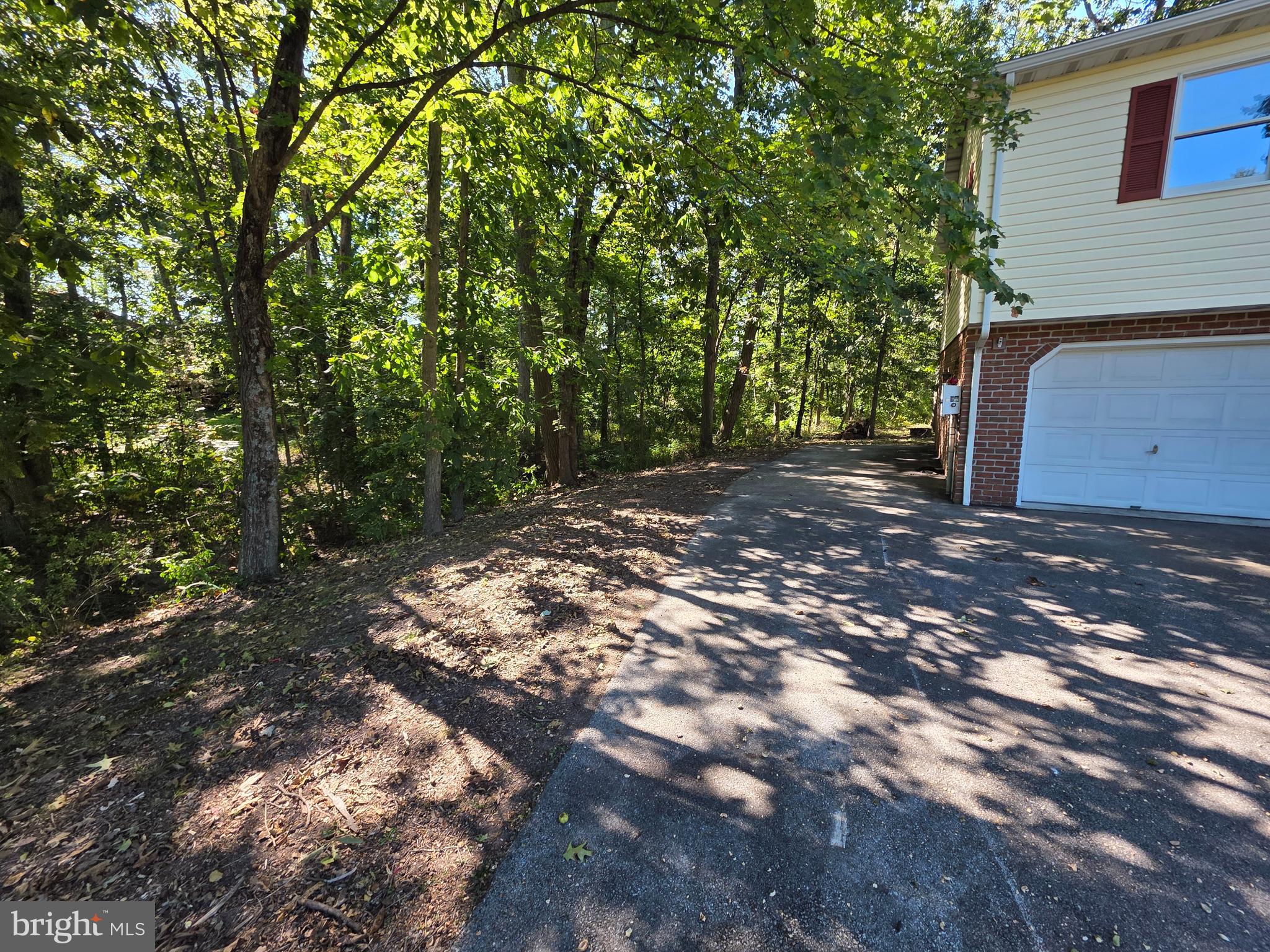 LAKE HERITAGE - Residential