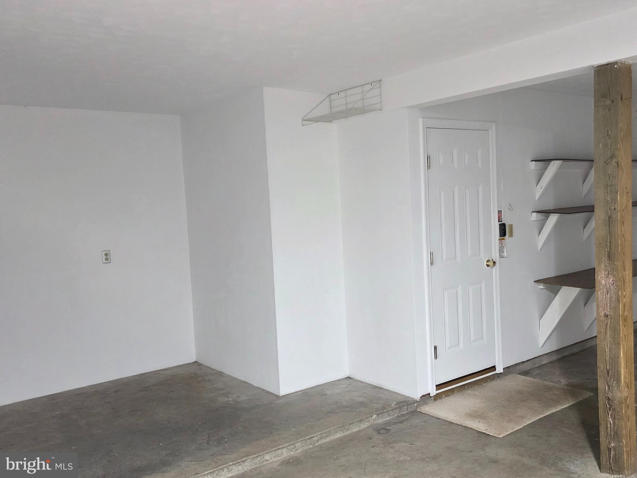 LAKE HERITAGE - Residential