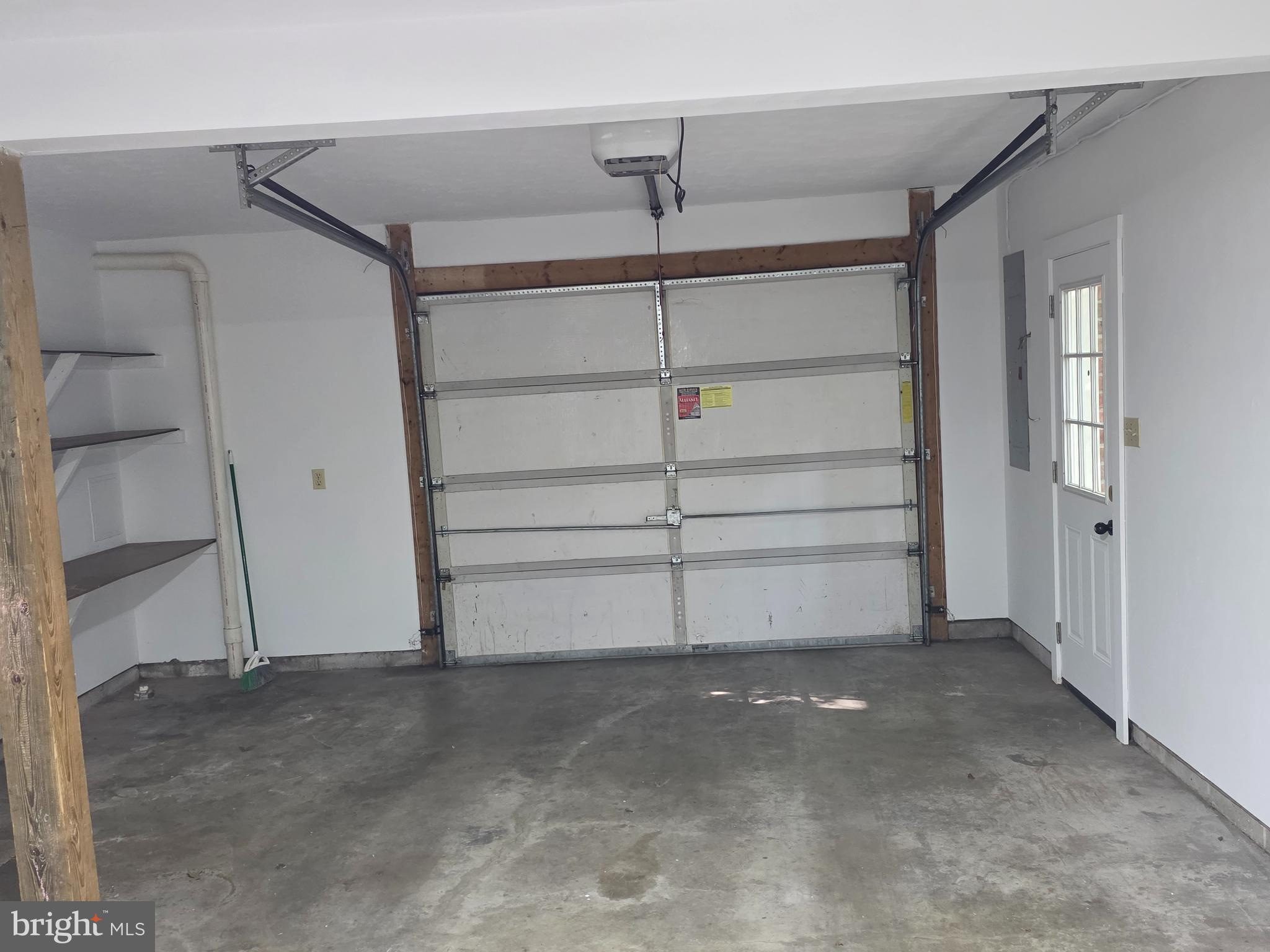 LAKE HERITAGE - Residential