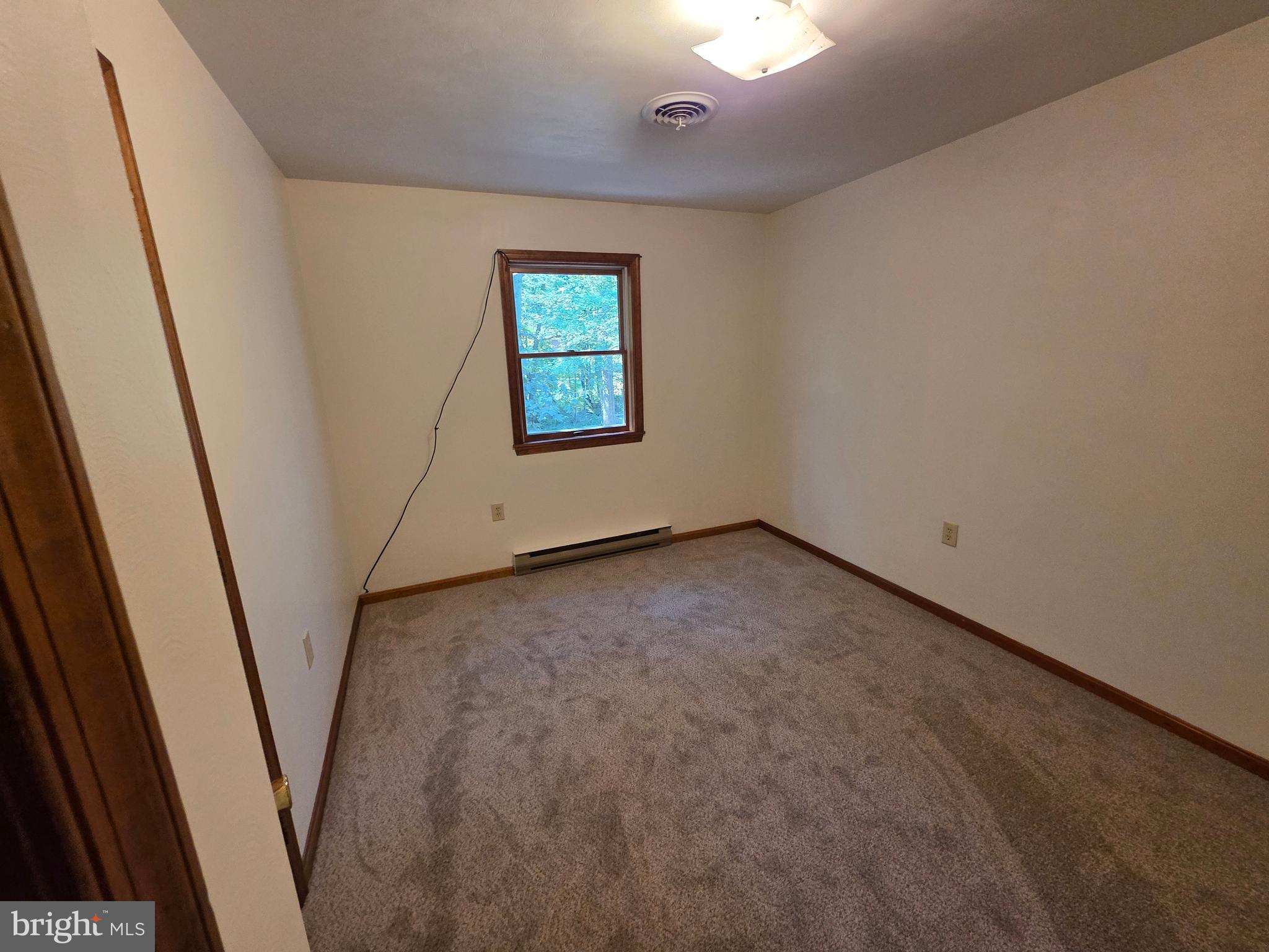 LAKE HERITAGE - Residential