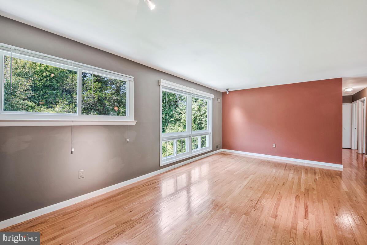 OAKWOOD KNOLLS - Residential